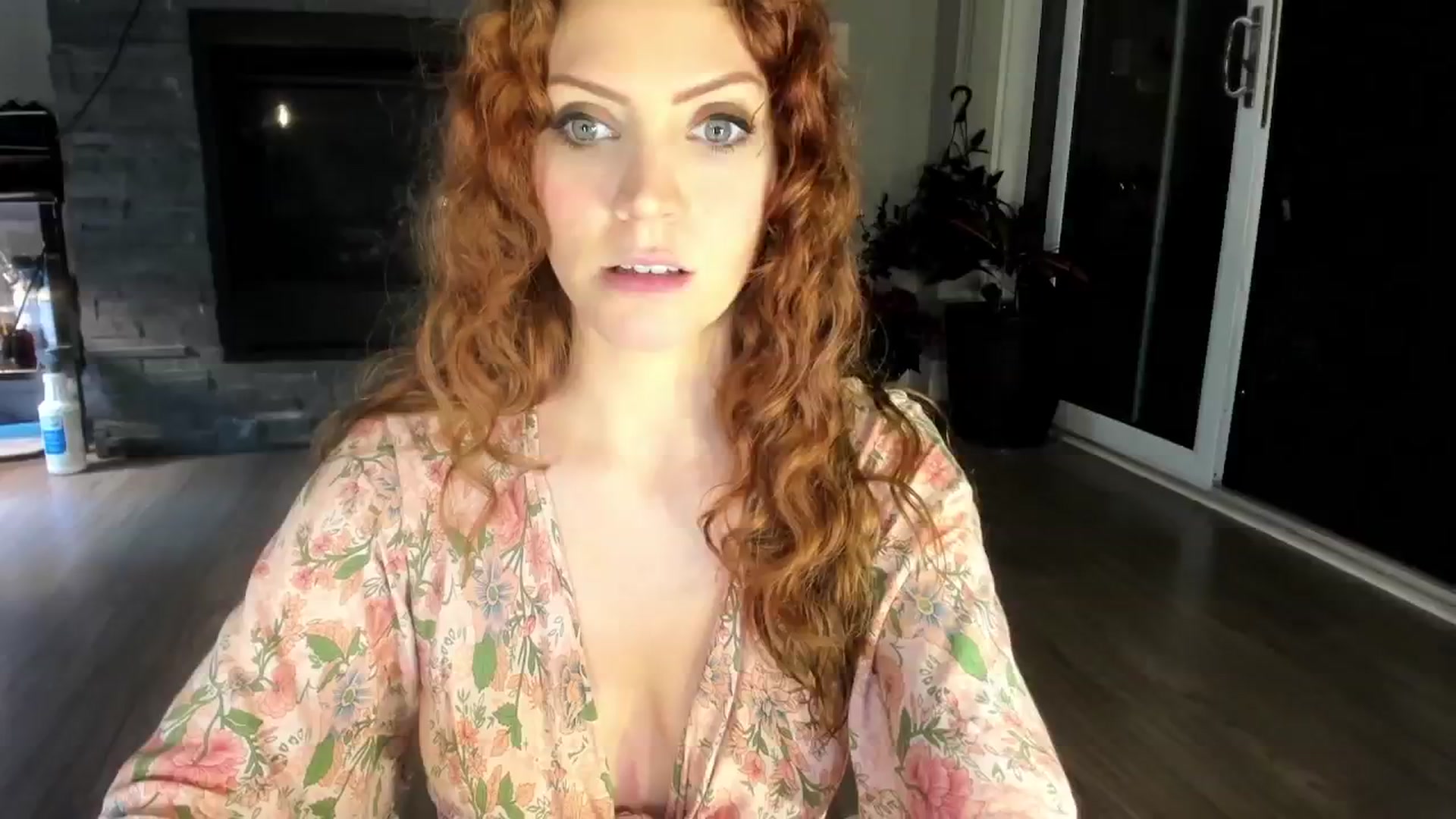 Gallery image thumbnail from Laurel's myfreecams stream on, 05/18/2024, 04:14 image 2 of 20