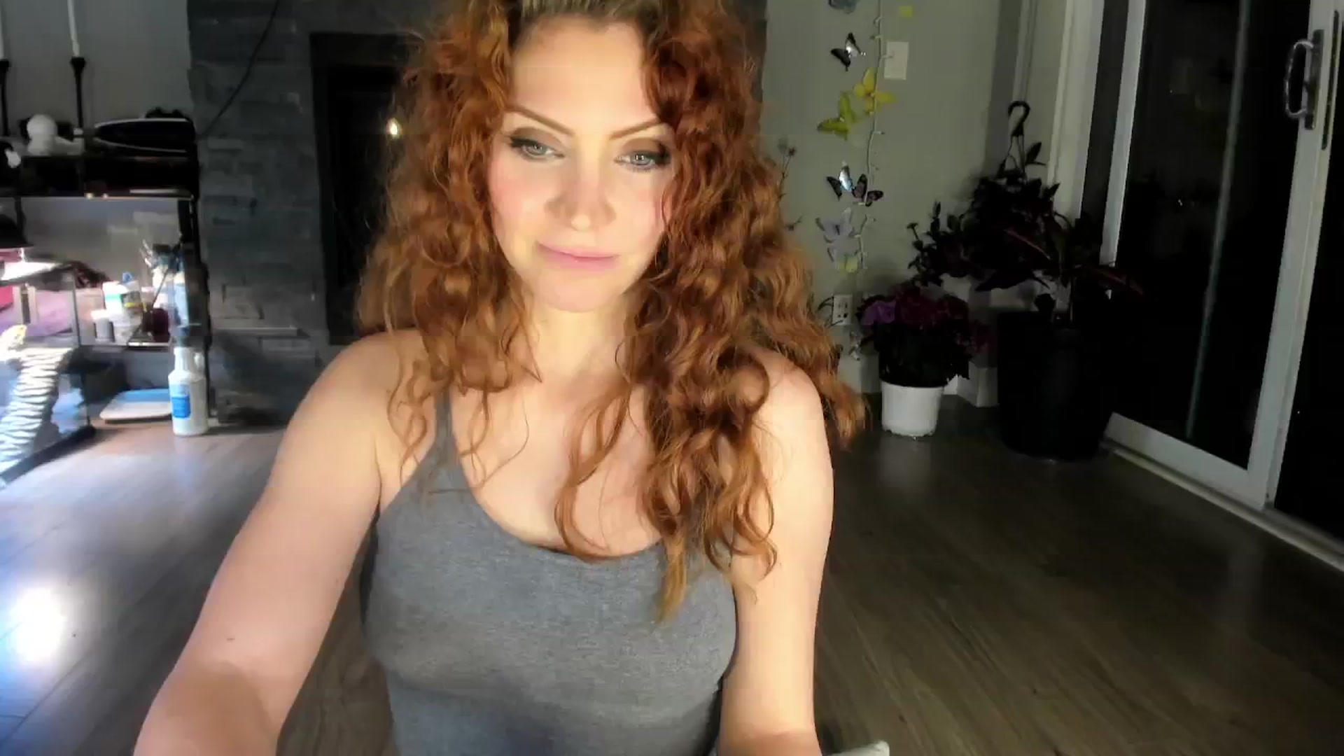 Gallery image thumbnail from Laurel's myfreecams stream on, 05/18/2024, 07:37 image 8 of 20
