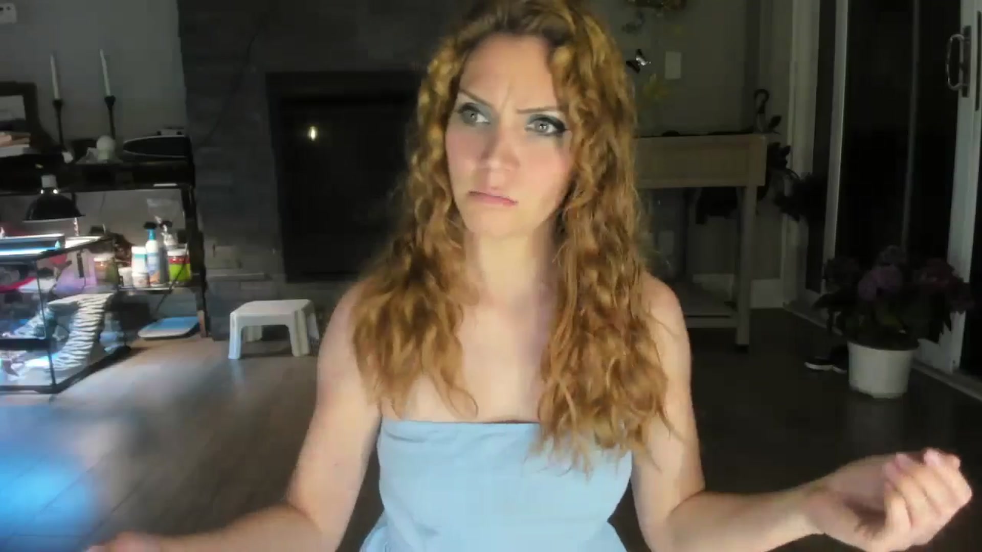 Gallery image thumbnail from Laurel's myfreecams stream on, 05/25/2024, 02:45 image 11 of 20