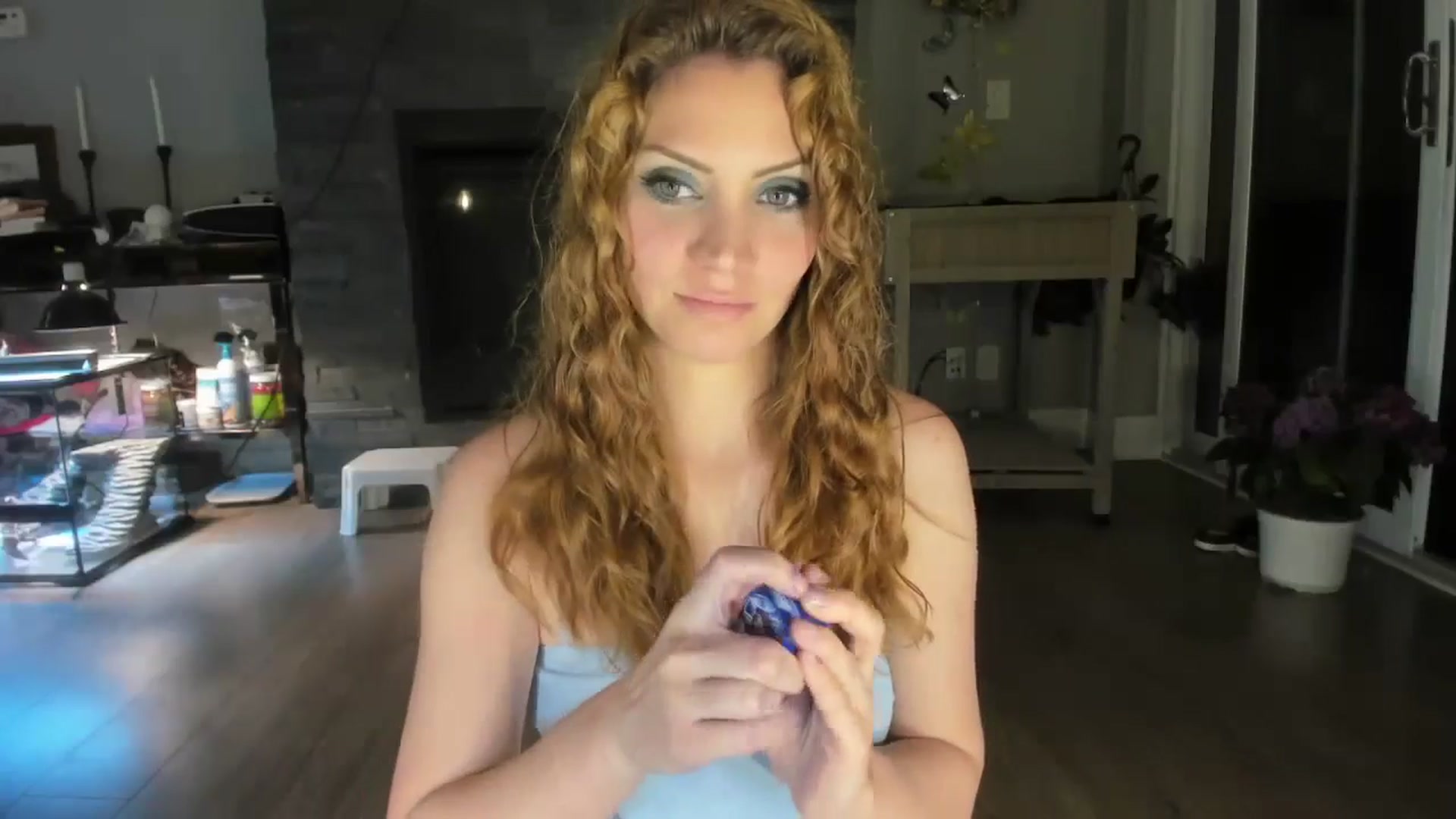 Gallery image thumbnail from Laurel's myfreecams stream on, 05/25/2024, 02:45 image 8 of 20