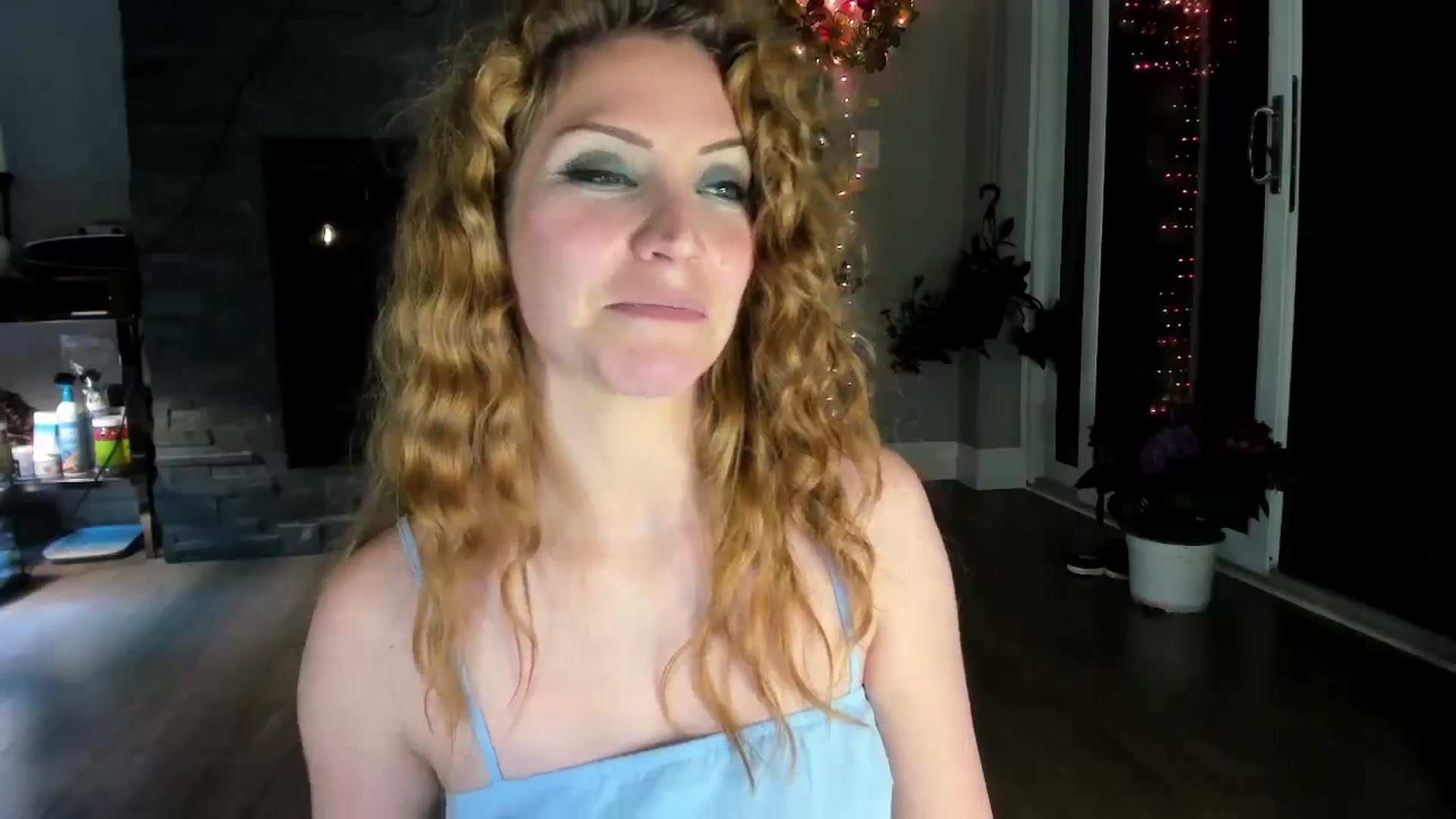 Gallery image thumbnail from Laurel's myfreecams stream on, 05/25/2024, 09:30 image 13 of 20