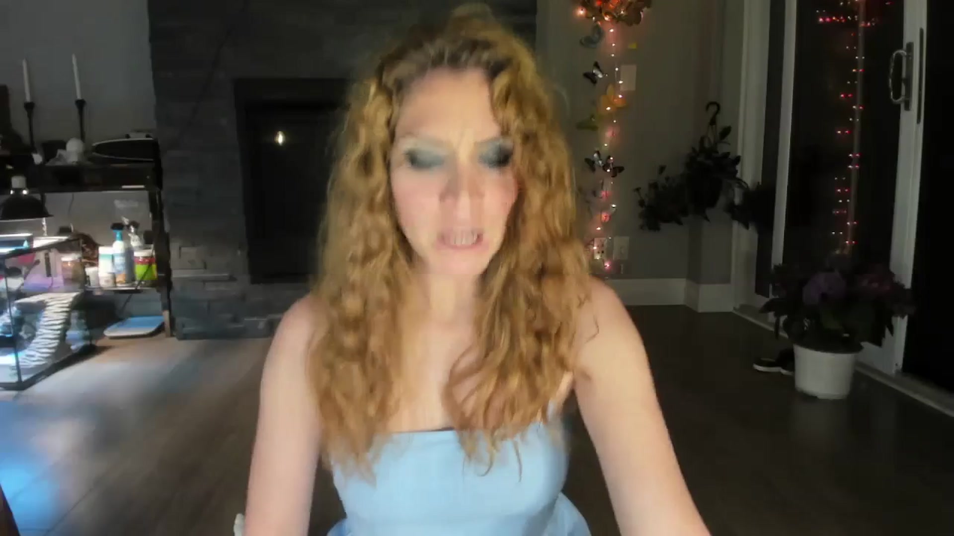 Gallery image thumbnail from Laurel's myfreecams stream on, 05/25/2024, 09:30 image 6 of 20