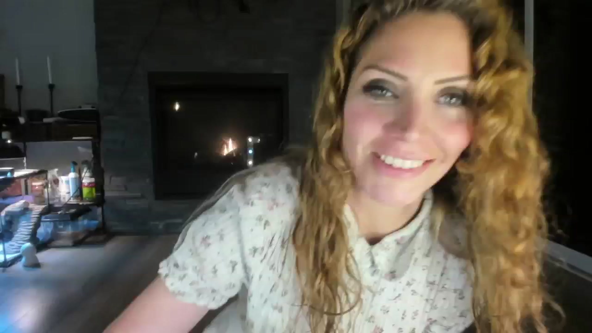 Gallery image thumbnail from Laurel's myfreecams stream on, 05/28/2024, 01:45 image 18 of 20