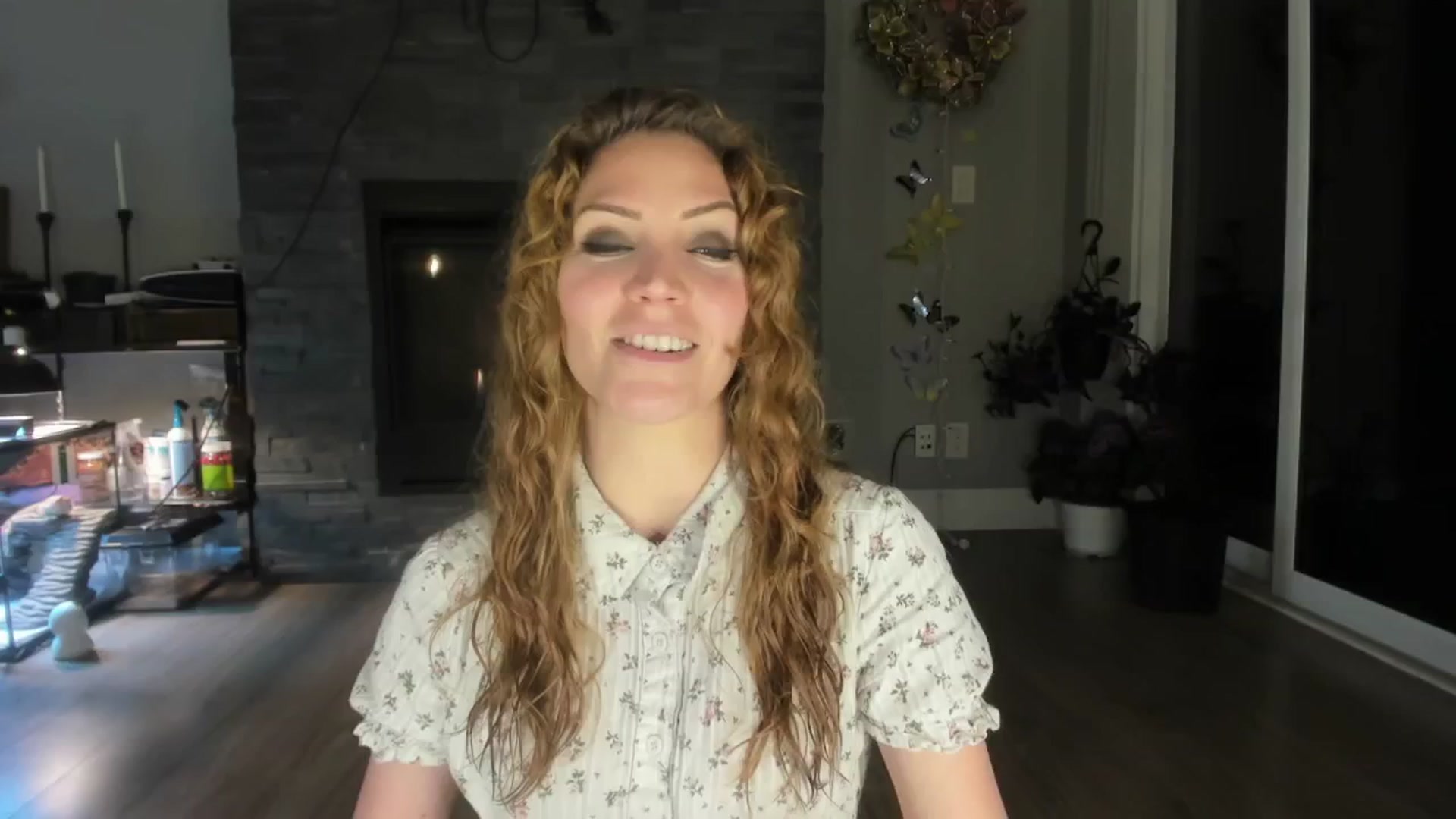 Gallery image thumbnail from Laurel's myfreecams stream on, 05/28/2024, 01:45 image 16 of 20