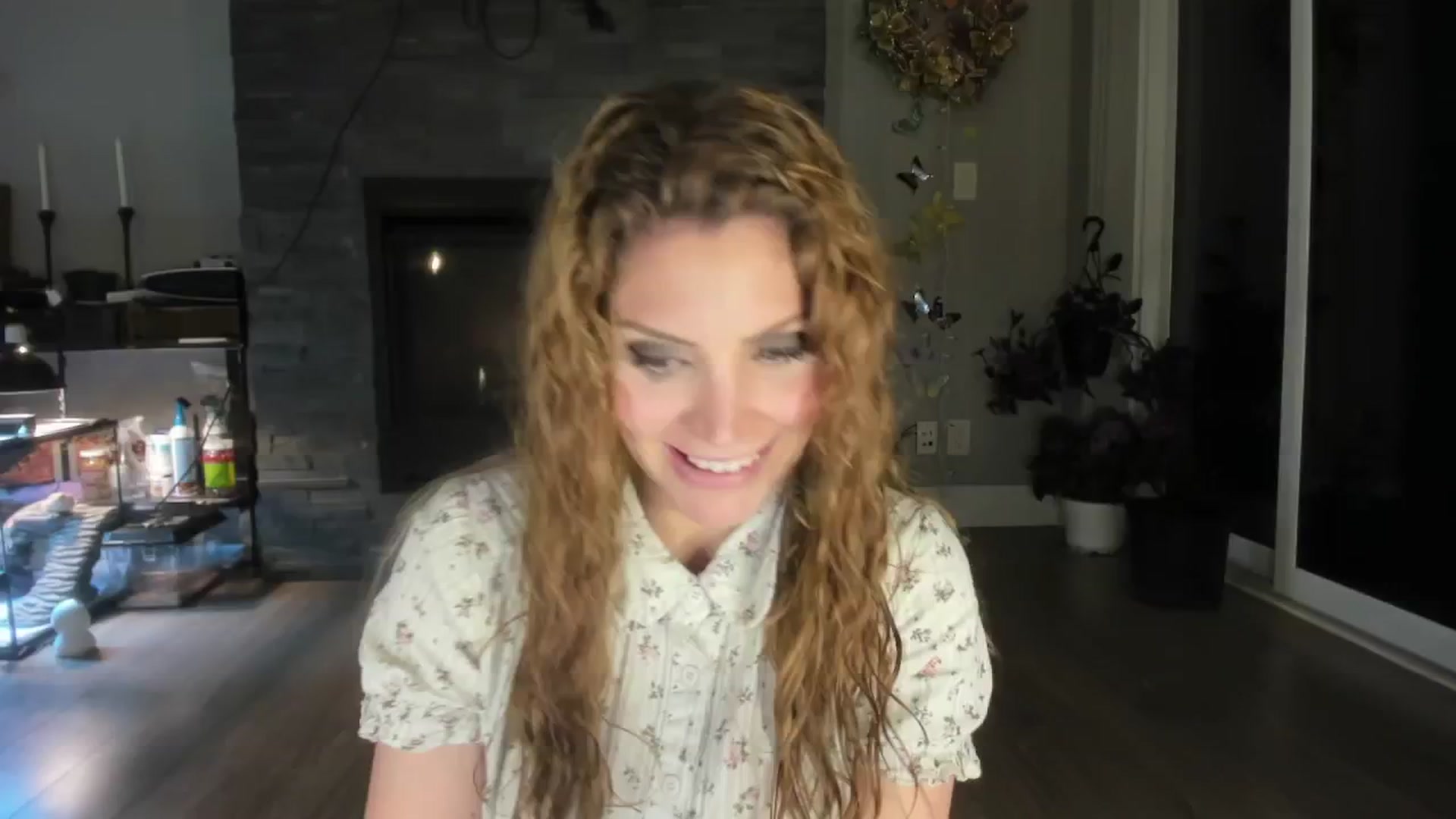Gallery image thumbnail from Laurel's myfreecams stream on, 05/28/2024, 01:45 image 8 of 20