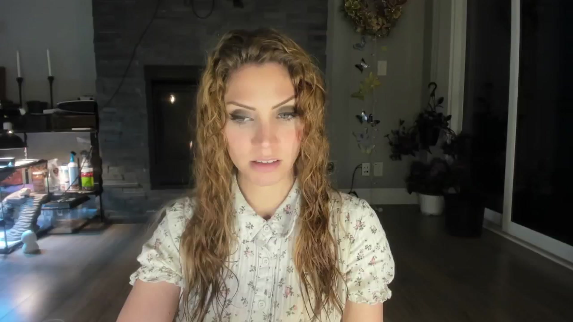 Gallery image thumbnail from Laurel's myfreecams stream on, 05/28/2024, 01:45 image 6 of 20