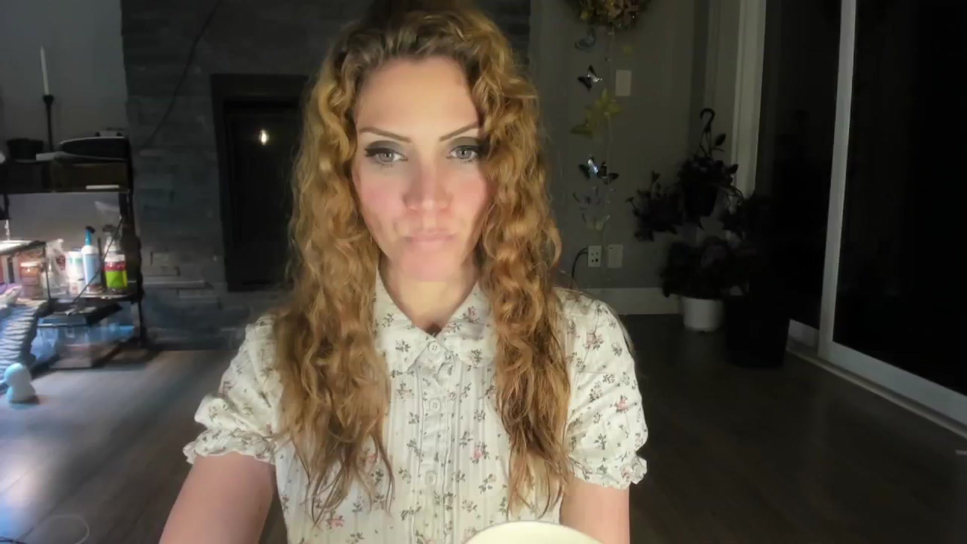 Gallery image thumbnail from Laurel's myfreecams stream on, 05/28/2024, 03:20 image 1 of 20