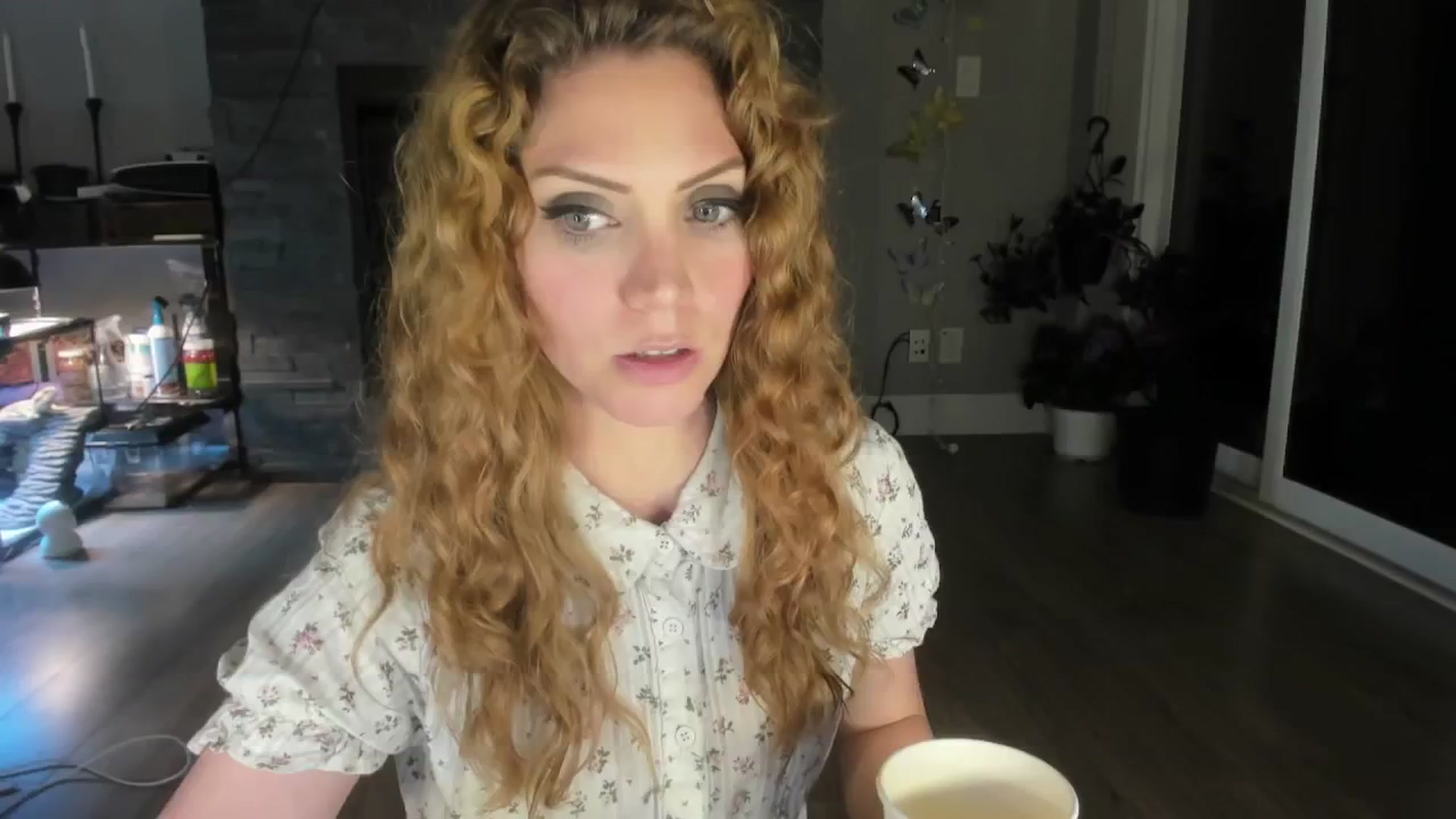 Gallery image thumbnail from Laurel's myfreecams stream on, 05/28/2024, 03:20 image 9 of 20