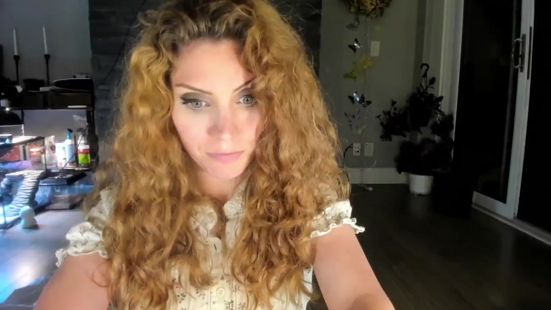 Gallery image thumbnail from Laurel's myfreecams stream on, 05/28/2024, 07:01 image 8 of 20