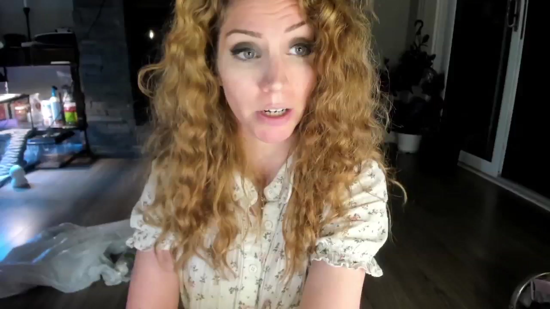 Gallery image thumbnail from Laurel's myfreecams stream on, 05/28/2024, 07:01 image 3 of 20