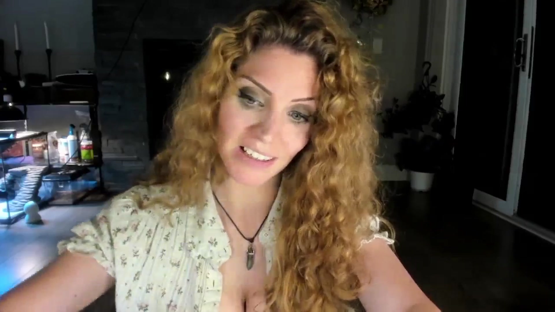 Gallery image thumbnail from Laurel's myfreecams stream on, 05/28/2024, 07:01 image 15 of 20