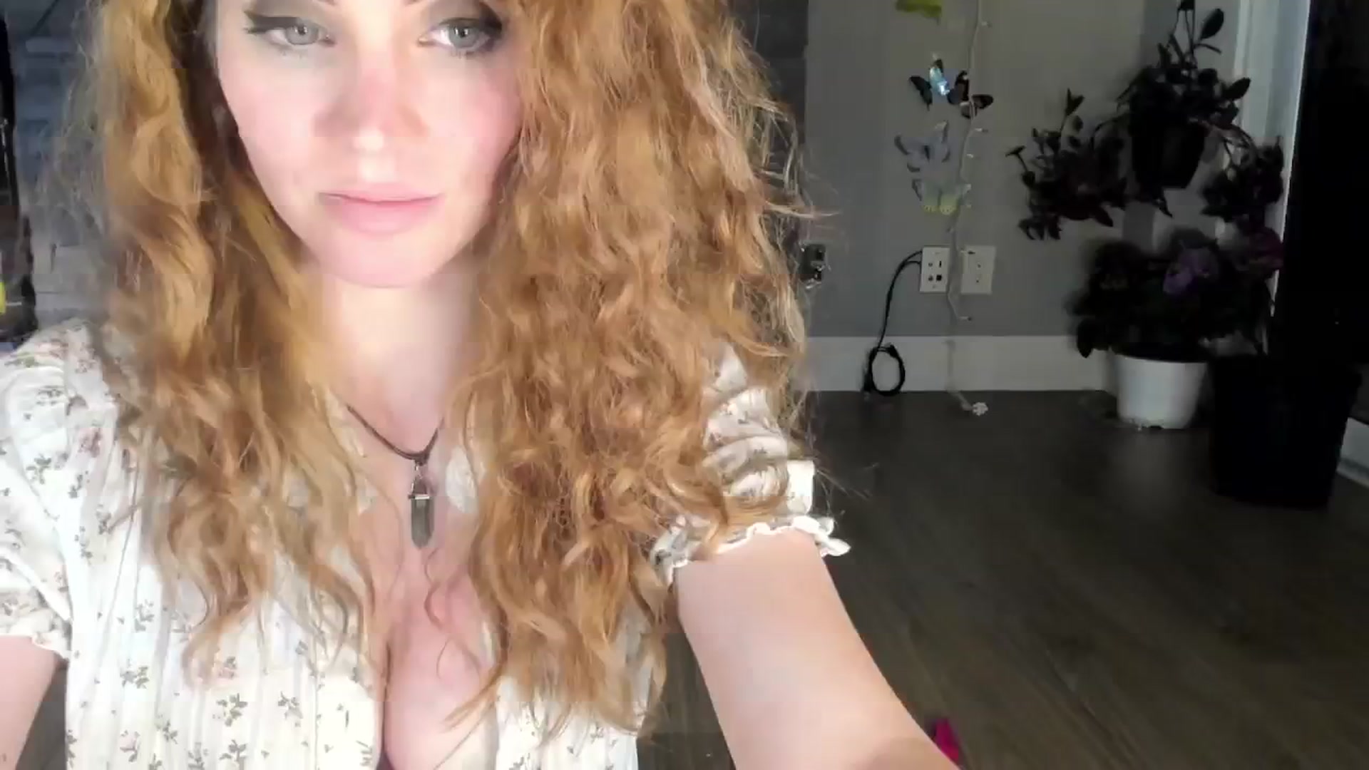 Gallery image thumbnail from Laurel's myfreecams stream on, 05/28/2024, 07:18 image 9 of 20