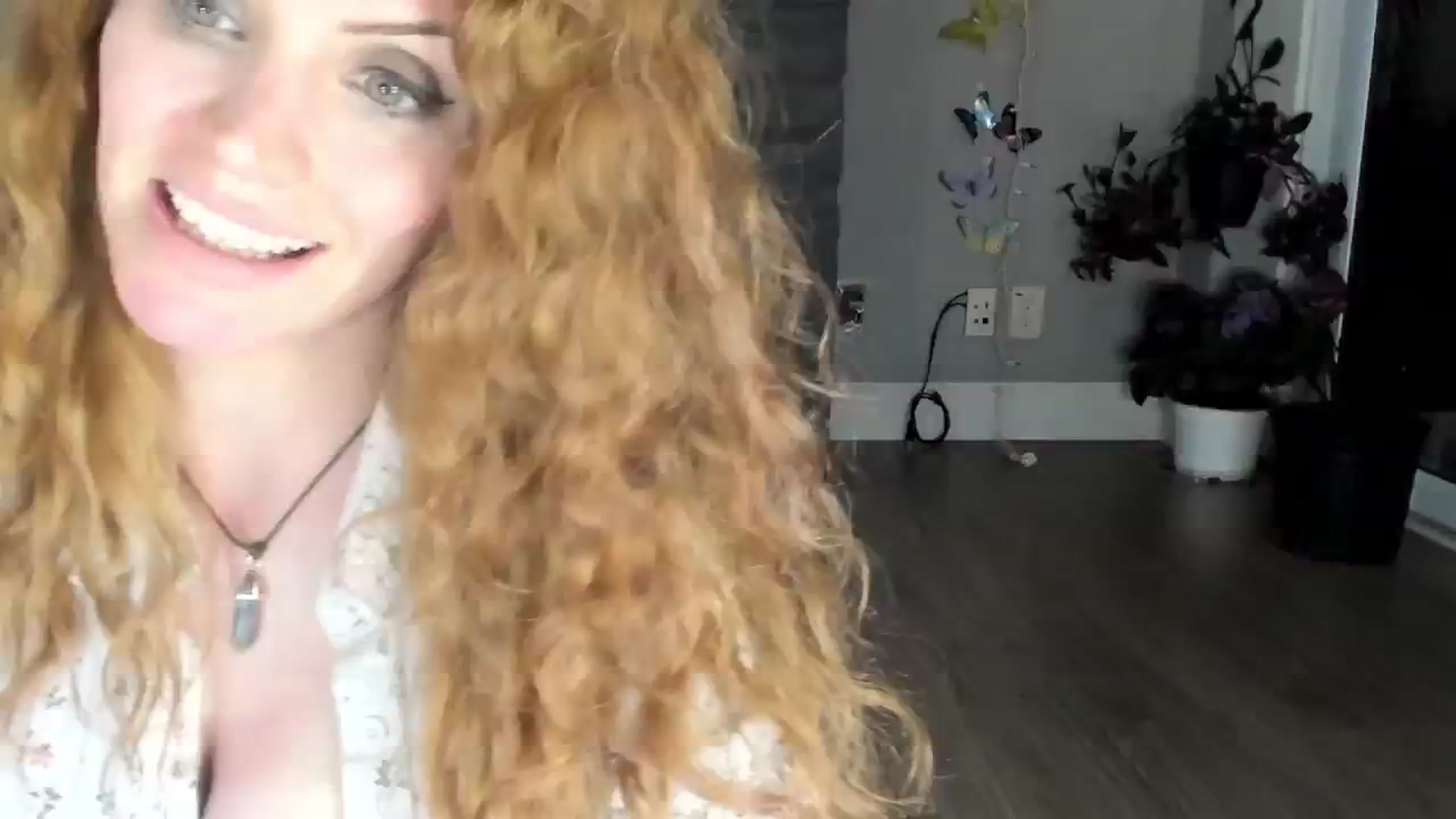 Gallery image thumbnail from Laurel's myfreecams stream on, 05/28/2024, 07:18 image 12 of 20