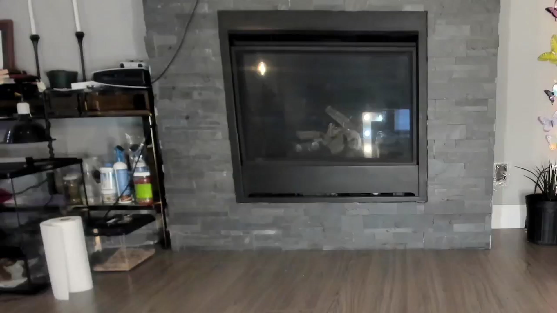 Gallery image thumbnail from Laurel's myfreecams stream on, 05/30/2024, 07:26 image 7 of 20