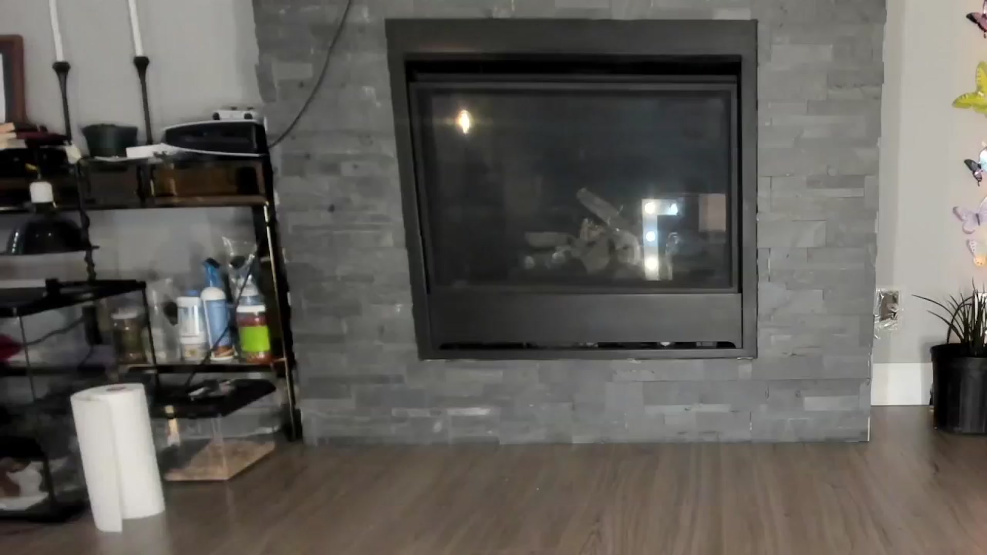 Gallery image thumbnail from Laurel's myfreecams stream on, 05/30/2024, 07:26 image 8 of 20