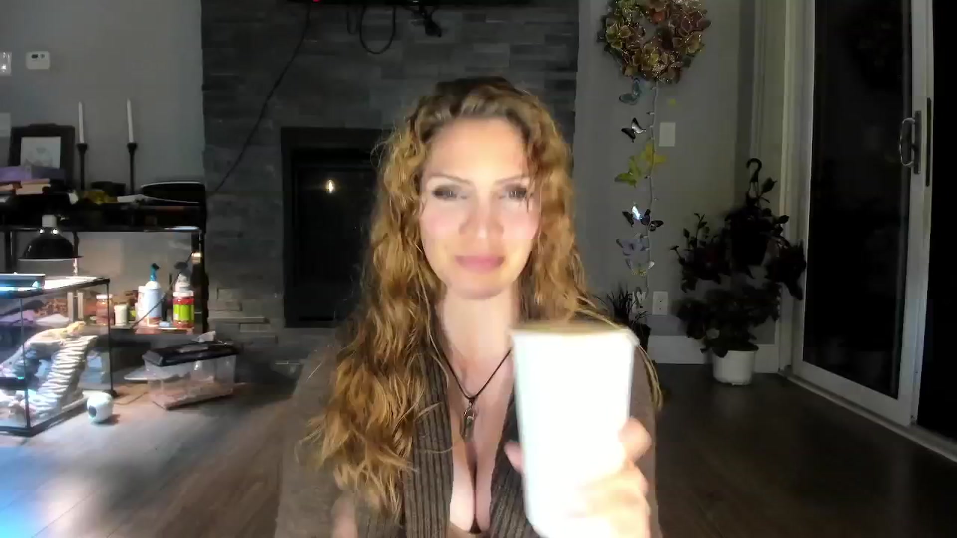 Gallery image thumbnail from Laurel's myfreecams stream on, 06/07/2024, 02:32 image 9 of 20