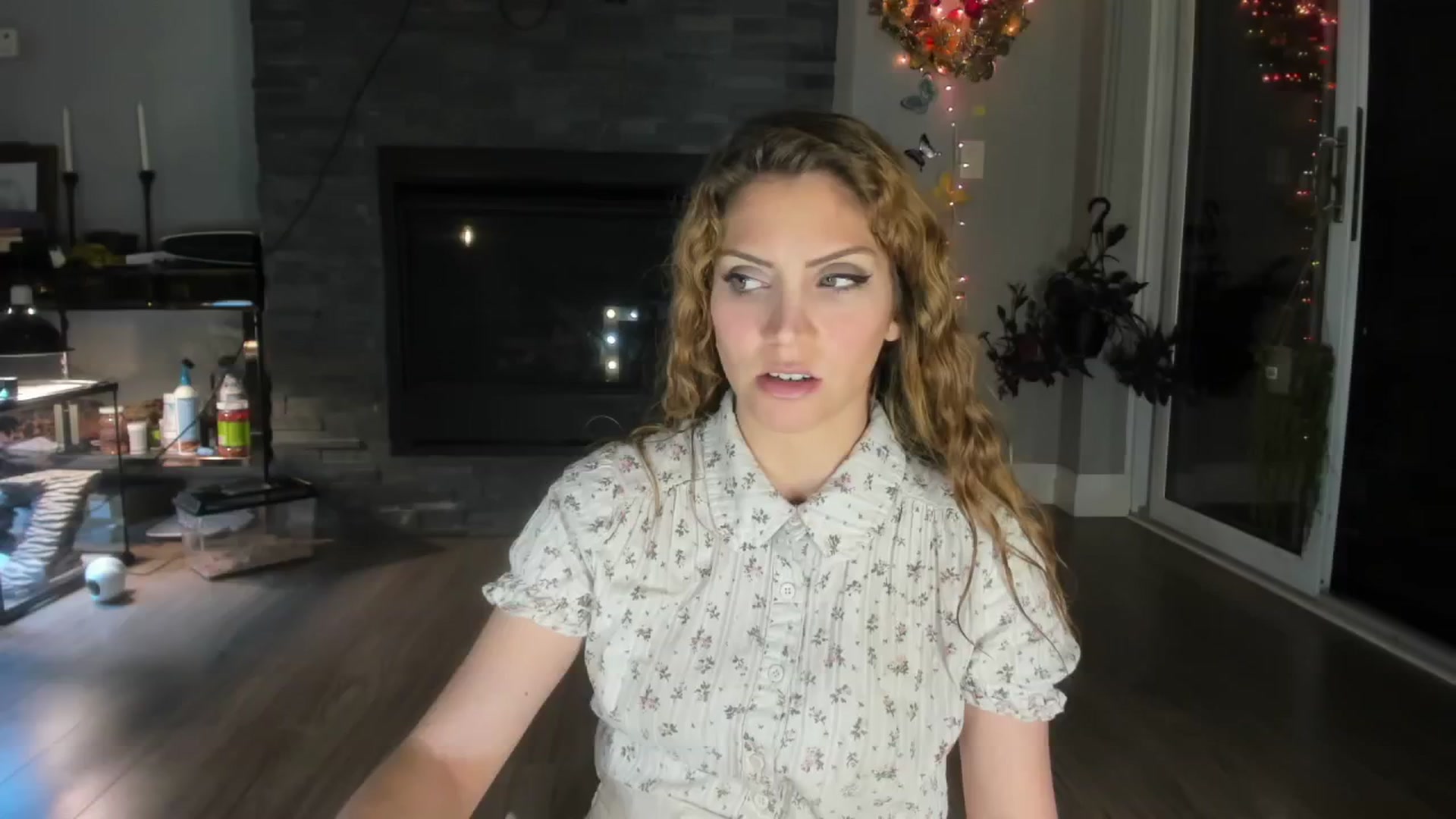 Gallery image thumbnail from Laurel's myfreecams stream on, 06/08/2024, 03:26 image 14 of 20