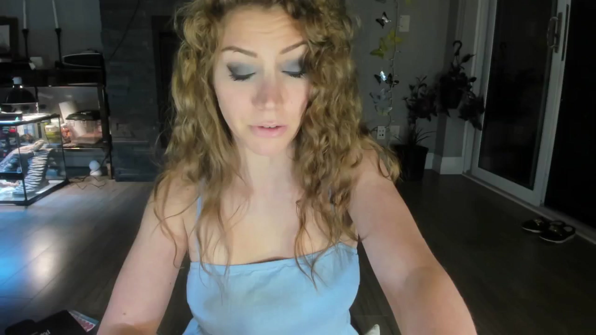 Gallery image thumbnail from Laurel's myfreecams stream on, 06/11/2024, 03:58 image 1 of 20