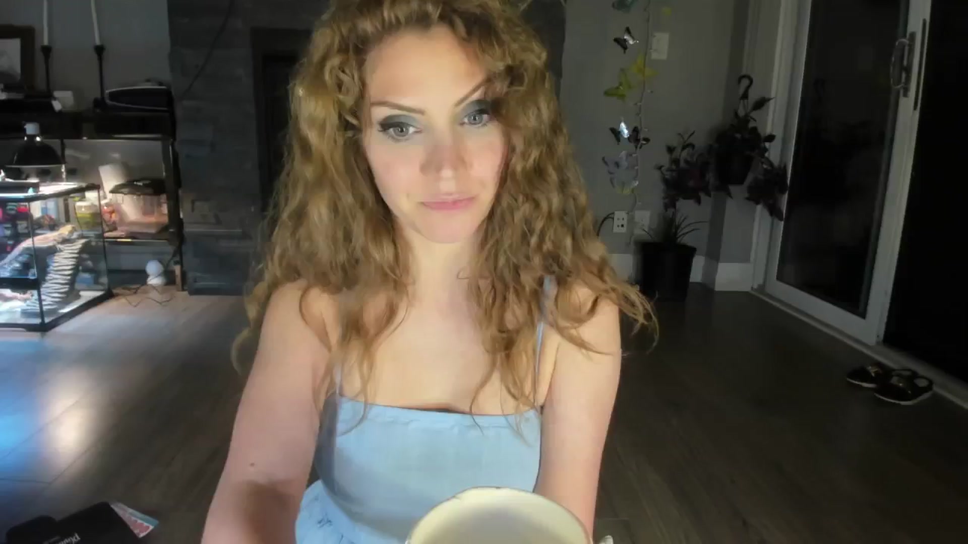 Gallery image thumbnail from Laurel's myfreecams stream on, 06/11/2024, 03:58 image 20 of 20
