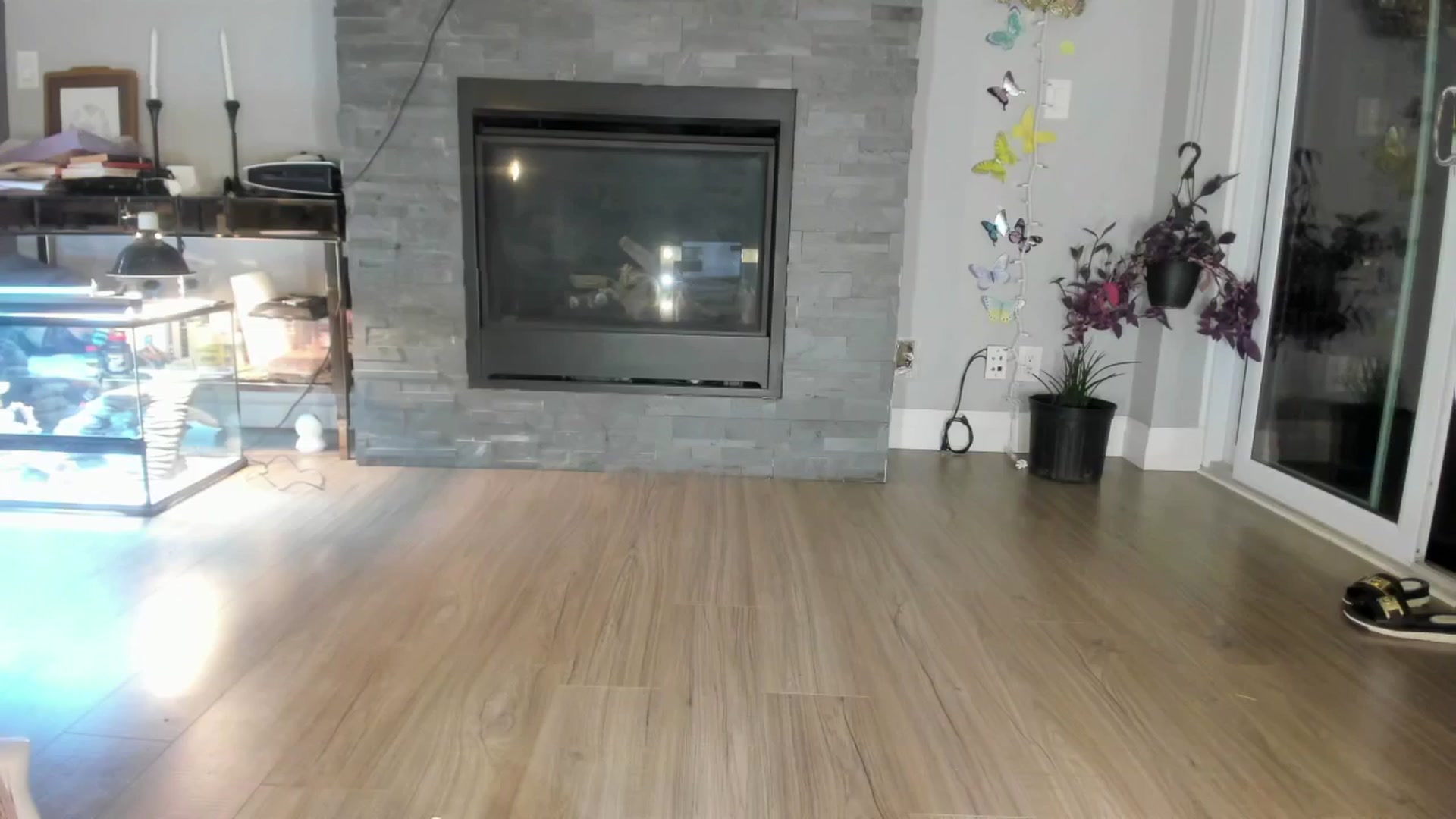 Gallery image thumbnail from Laurel's myfreecams stream on, 06/13/2024, 02:21 image 4 of 20