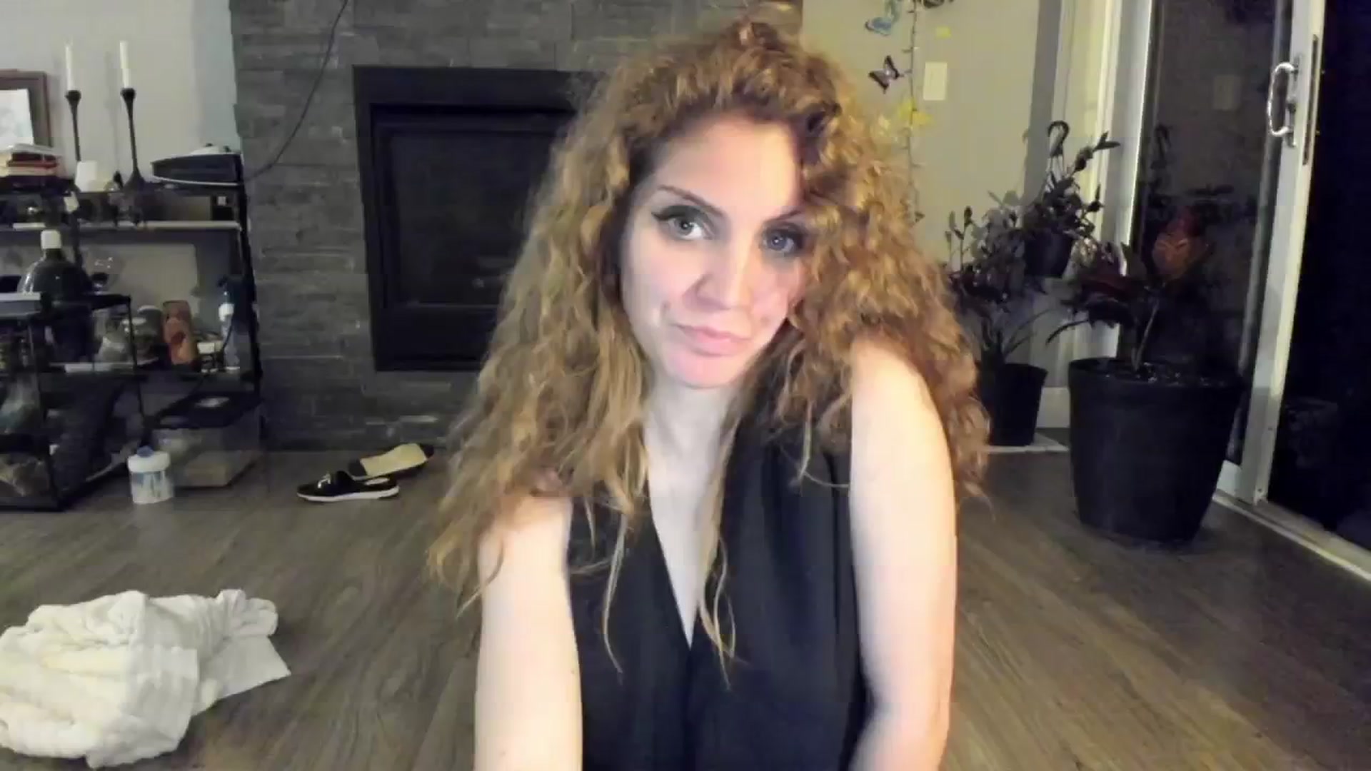 Gallery image thumbnail from Laurel's myfreecams stream on, 06/29/2024, 08:09 image 20 of 20