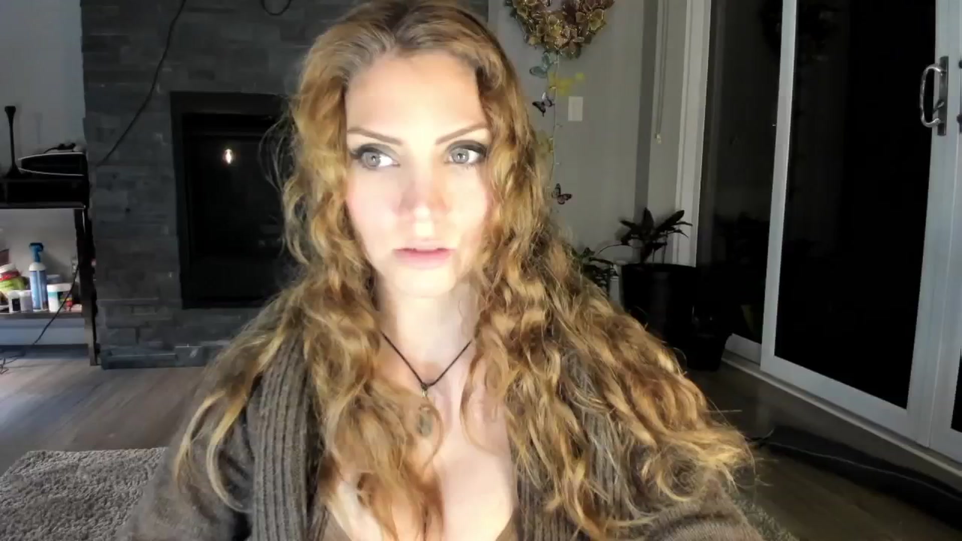 Gallery image thumbnail from Laurel's myfreecams stream on, 07/15/2024, 04:08 image 2 of 20