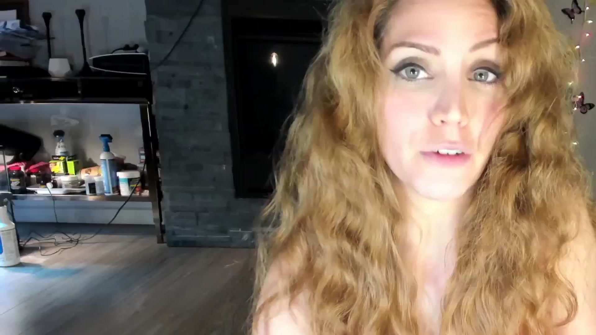 Gallery image thumbnail from Laurel's myfreecams stream on, 07/17/2024, 05:09 image 6 of 20