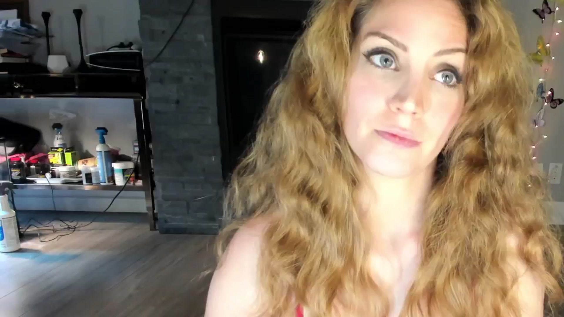 Gallery image thumbnail from Laurel's myfreecams stream on, 07/17/2024, 05:09 image 2 of 20
