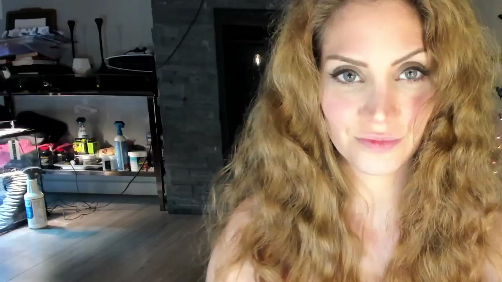 Gallery image thumbnail from Laurel's myfreecams stream on, 07/17/2024, 05:09 image 9 of 20