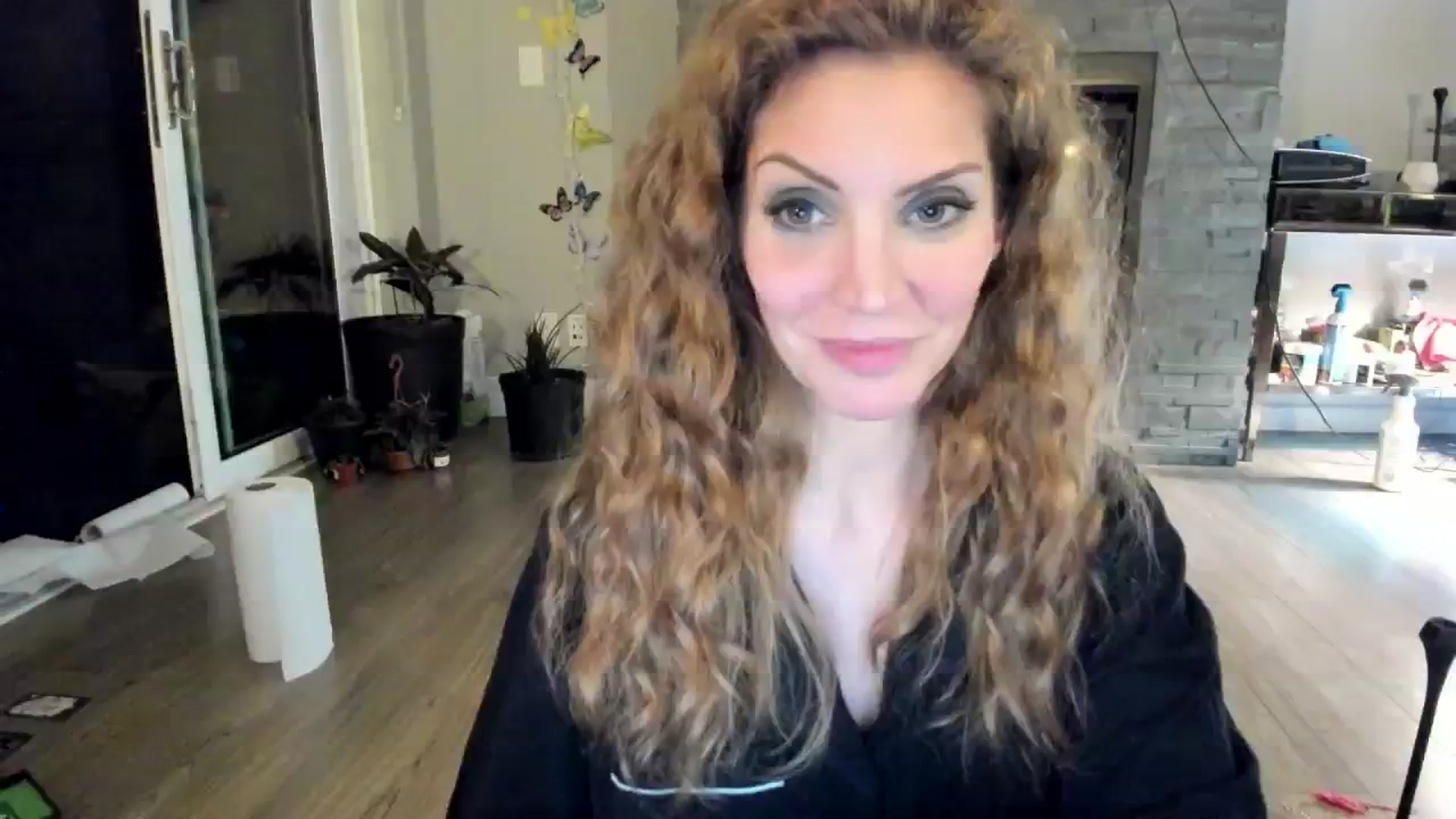 Gallery image thumbnail from Laurel's myfreecams stream on, 07/20/2024, 10:18 image 3 of 20