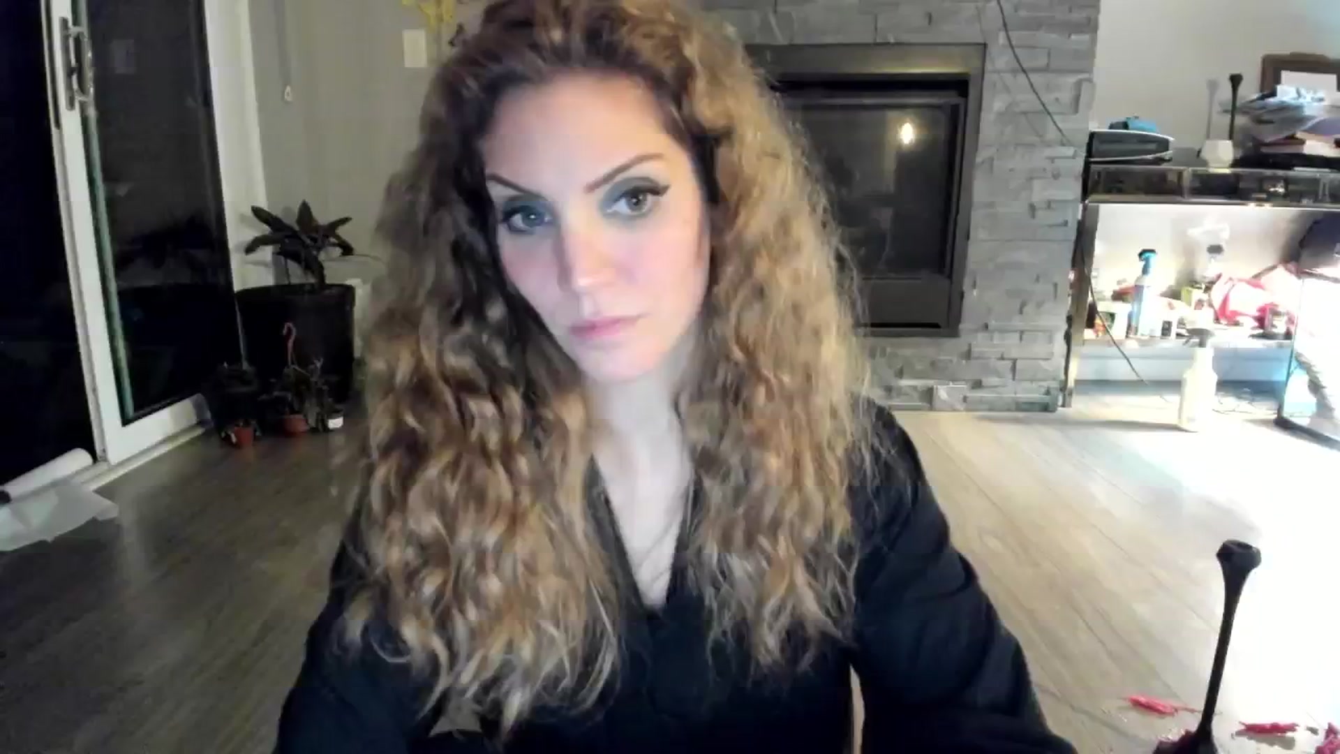 Gallery image thumbnail from Laurel's myfreecams stream on, 07/20/2024, 10:18 image 7 of 20