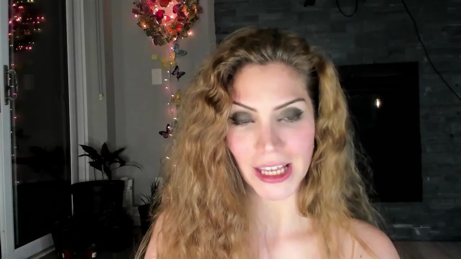 Gallery image thumbnail from Laurel's myfreecams stream on, 07/23/2024, 05:01 image 10 of 20