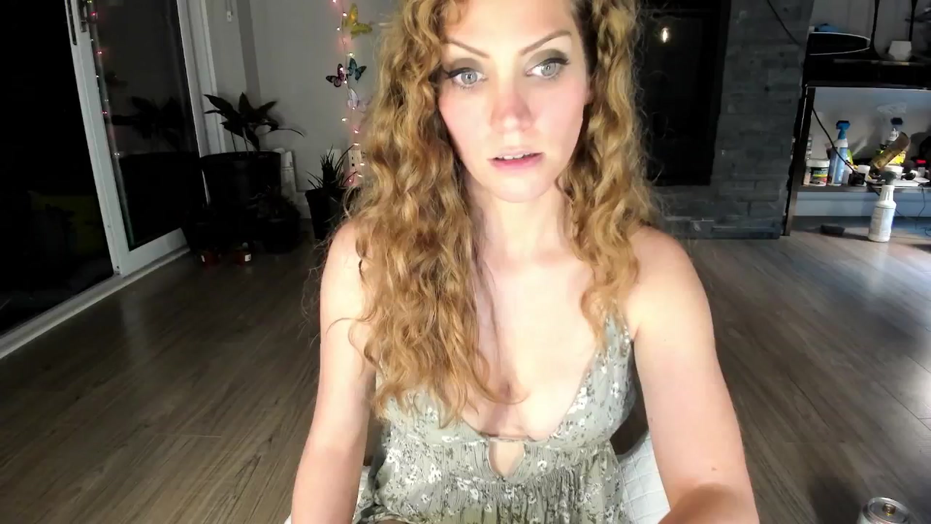 Gallery image thumbnail from Laurel's myfreecams stream on, 07/24/2024, 07:17 image 11 of 20