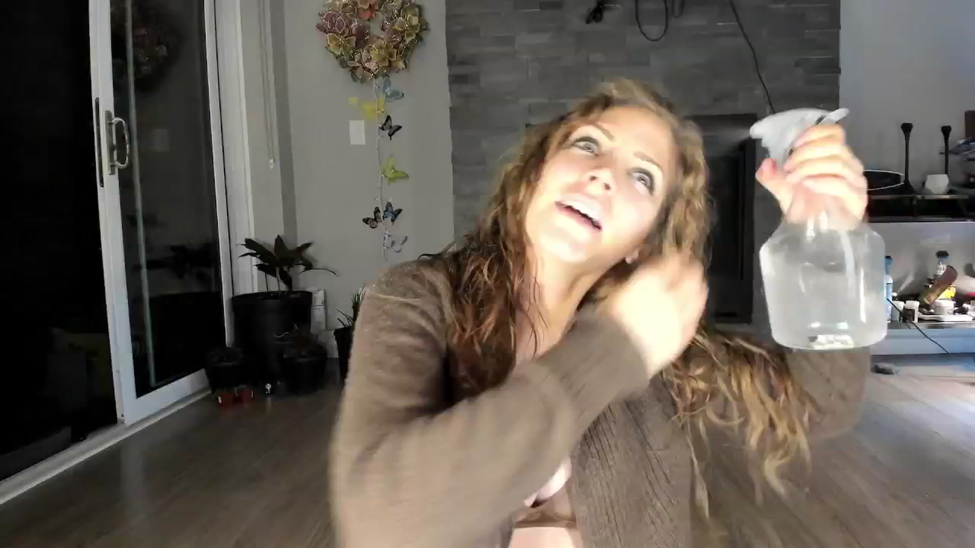 Gallery image thumbnail from Laurel's myfreecams stream on, 07/27/2024, 04:26 image 1 of 20