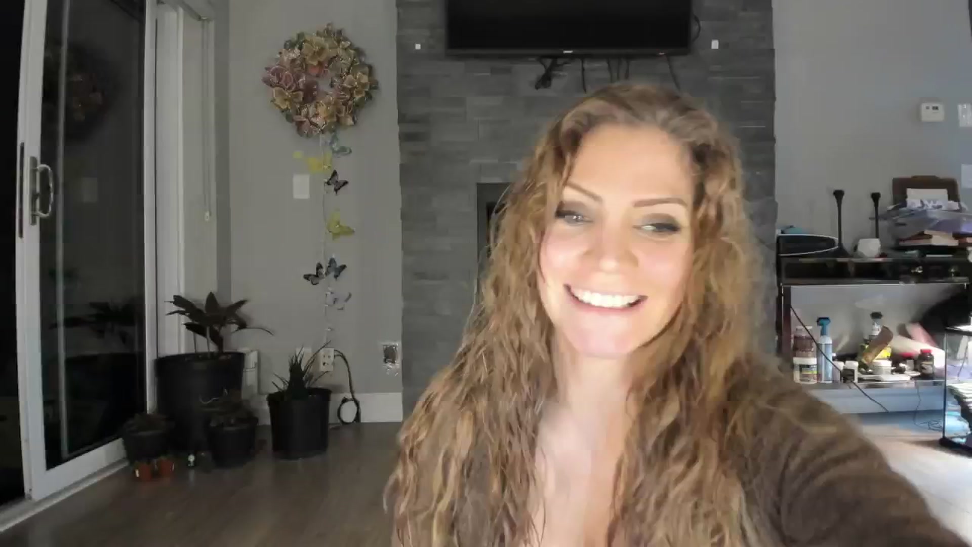 Gallery image thumbnail from Laurel's myfreecams stream on, 07/27/2024, 04:26 image 5 of 20
