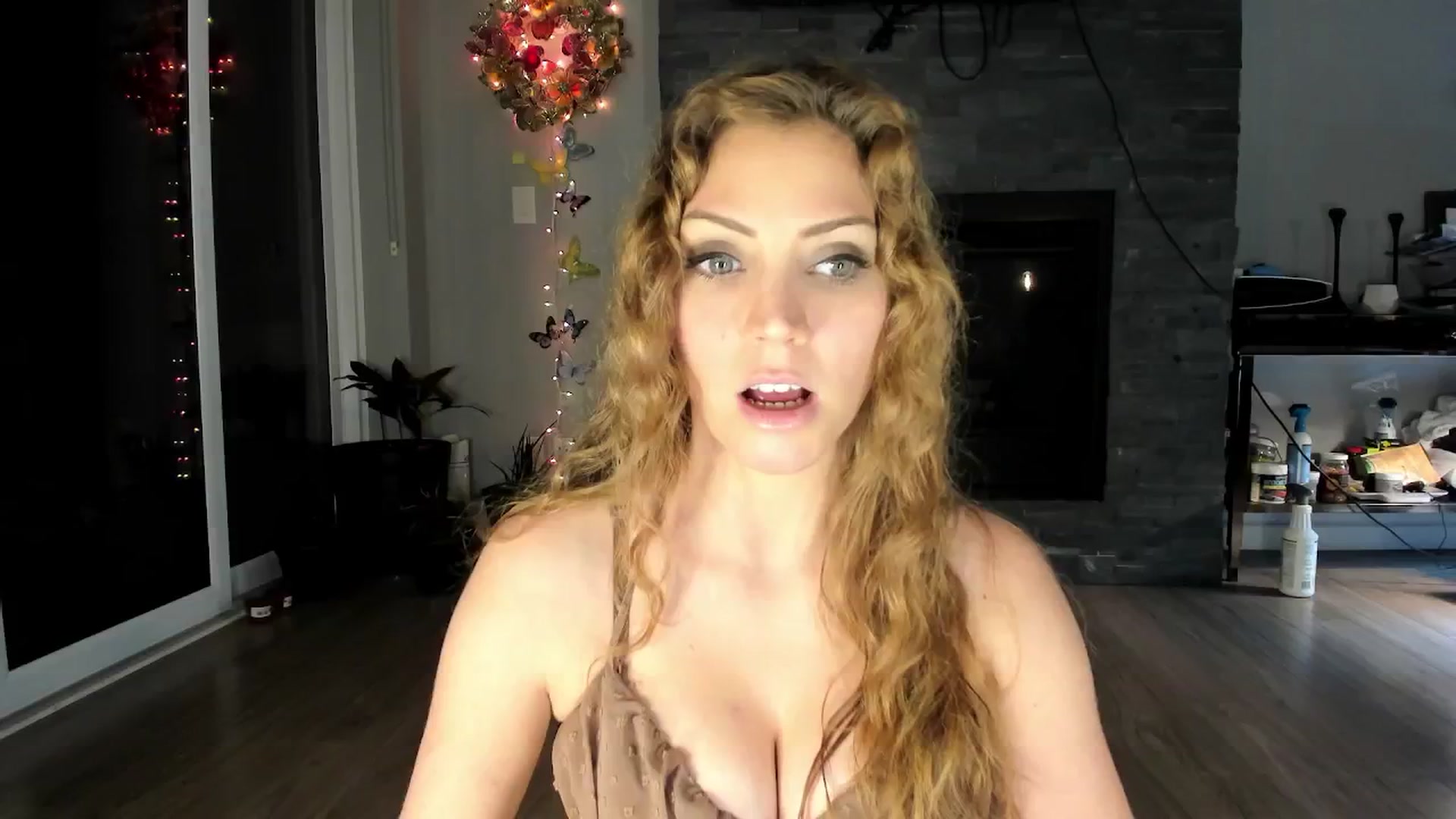 Gallery image thumbnail from Laurel's myfreecams stream on, 08/02/2024, 01:46 image 4 of 20