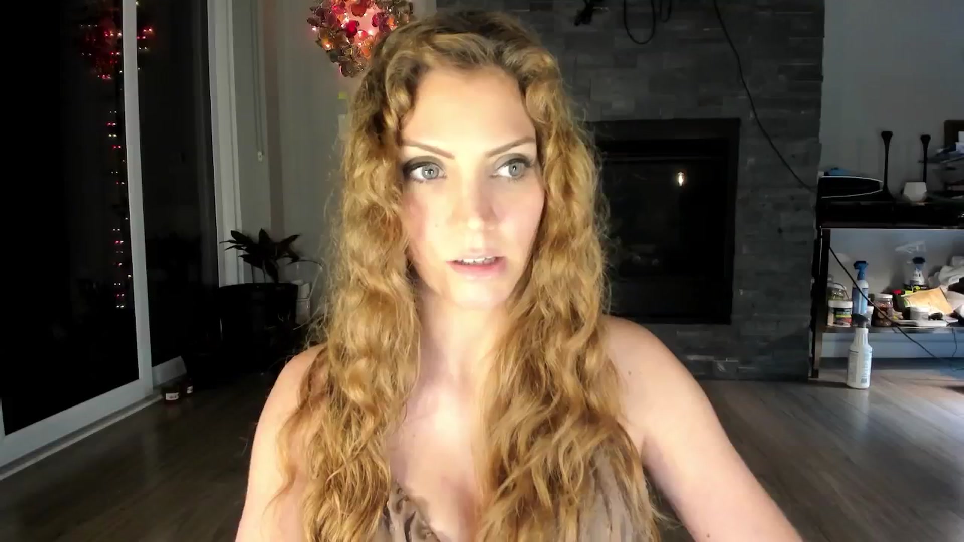 Gallery image thumbnail from Laurel's myfreecams stream on, 08/02/2024, 03:06 image 8 of 20