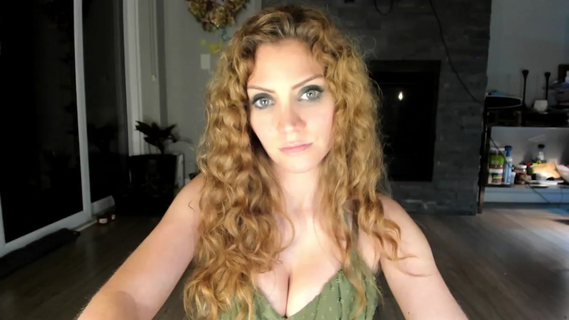 Gallery image thumbnail from Laurel's myfreecams stream on, 08/04/2024, 05:58 image 19 of 20