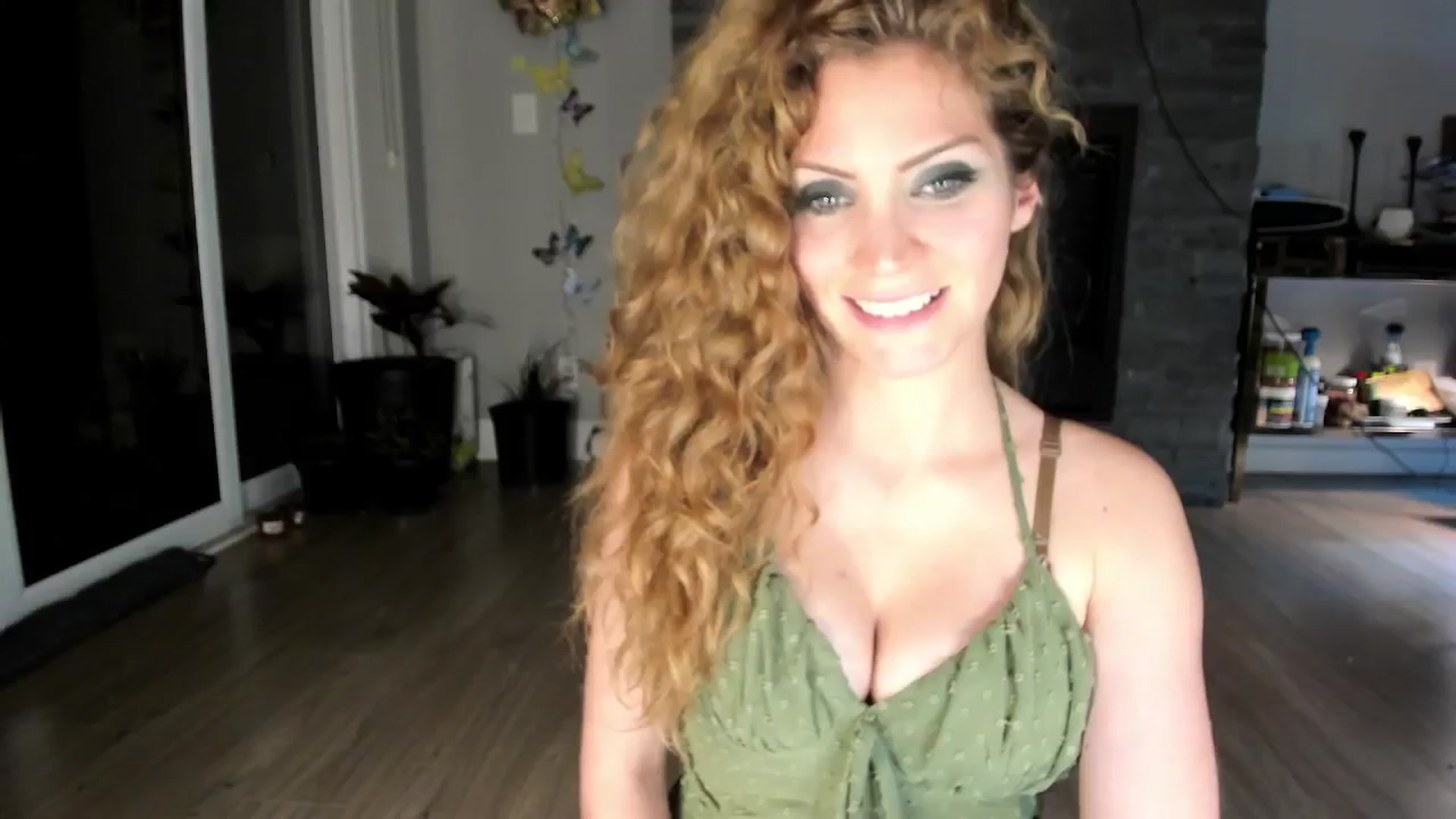 Gallery image thumbnail from Laurel's myfreecams stream on, 08/04/2024, 06:52 image 13 of 20
