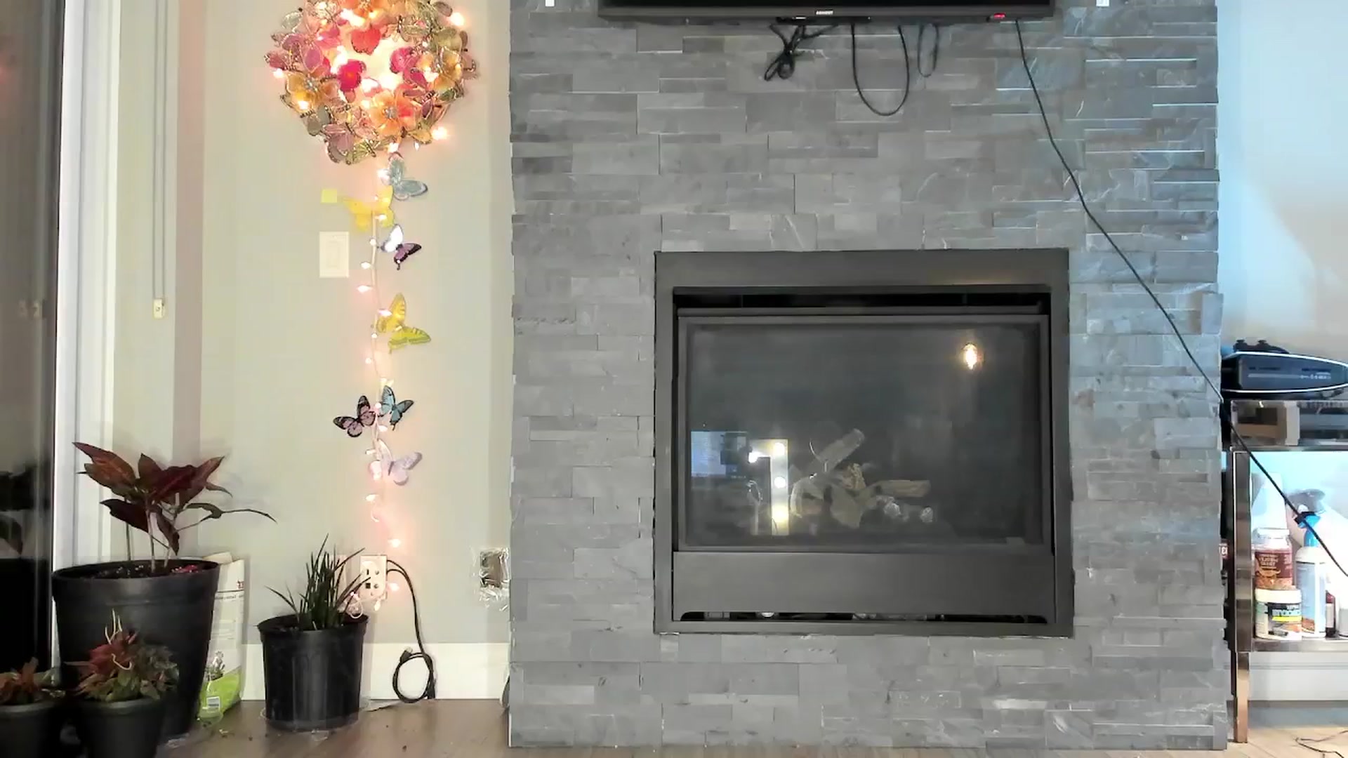 Gallery image thumbnail from Laurel's myfreecams stream on, 08/10/2024, 06:48 image 8 of 20