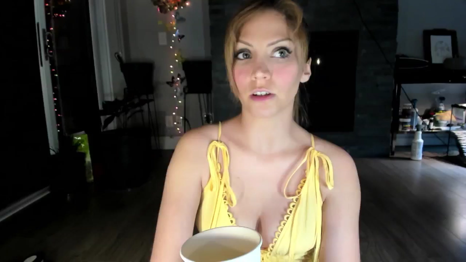 Gallery image thumbnail from Laurel's myfreecams stream on, 08/16/2024, 03:50 image 12 of 20