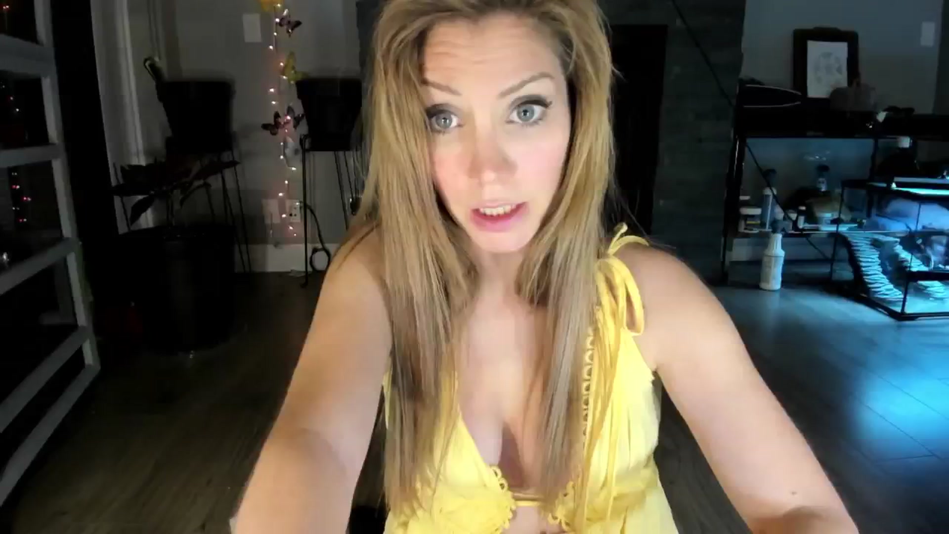 Gallery image thumbnail from Laurel's myfreecams stream on, 08/16/2024, 06:55 image 20 of 20