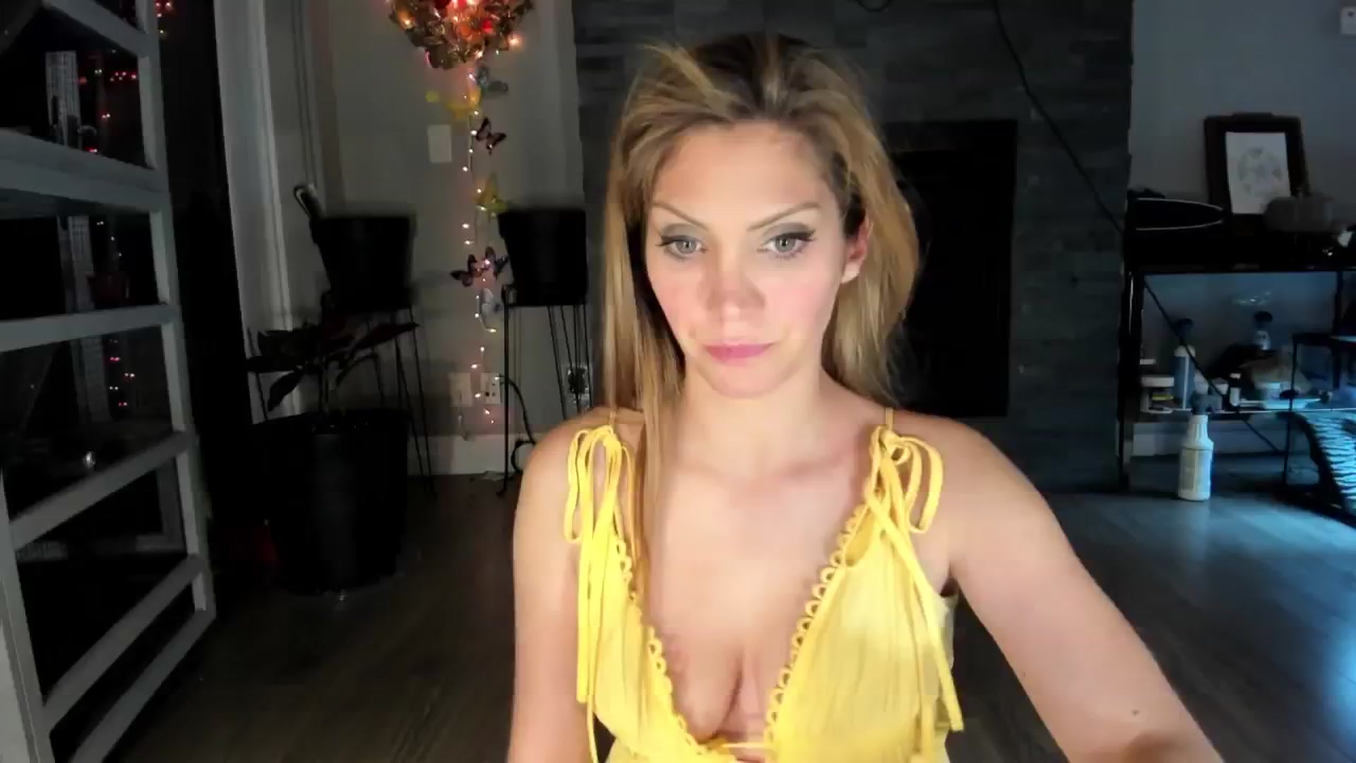Gallery image thumbnail from Laurel's myfreecams stream on, 08/16/2024, 06:55 image 2 of 20