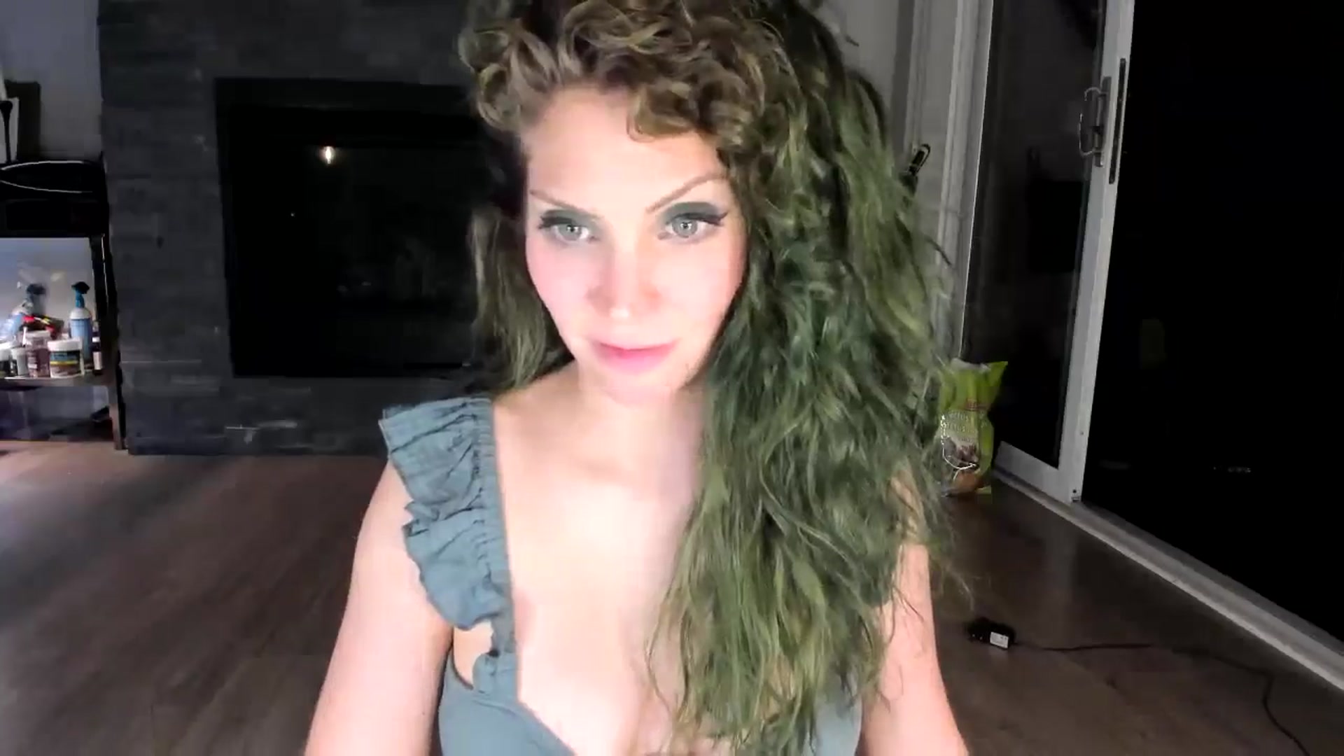 Gallery image thumbnail from Laurel's myfreecams stream on, 08/31/2024, 06:51 image 16 of 20