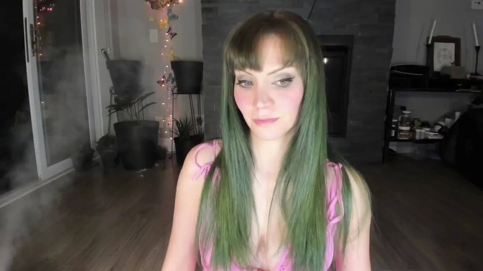 Gallery image thumbnail from Laurel's myfreecams stream on, 09/07/2024, 04:36 image 2 of 20