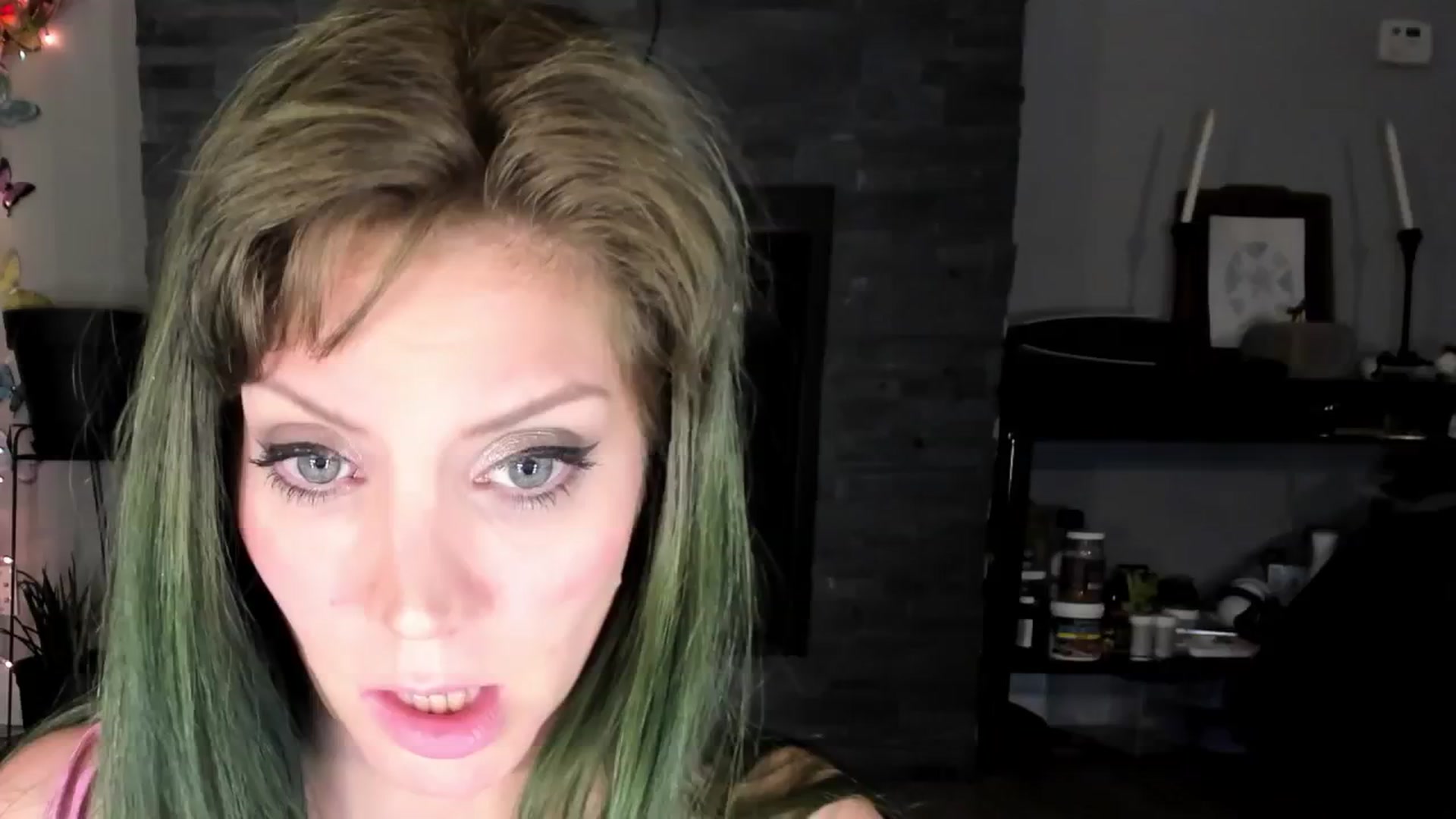 Gallery image thumbnail from Laurel's myfreecams stream on, 09/07/2024, 08:21 image 13 of 20