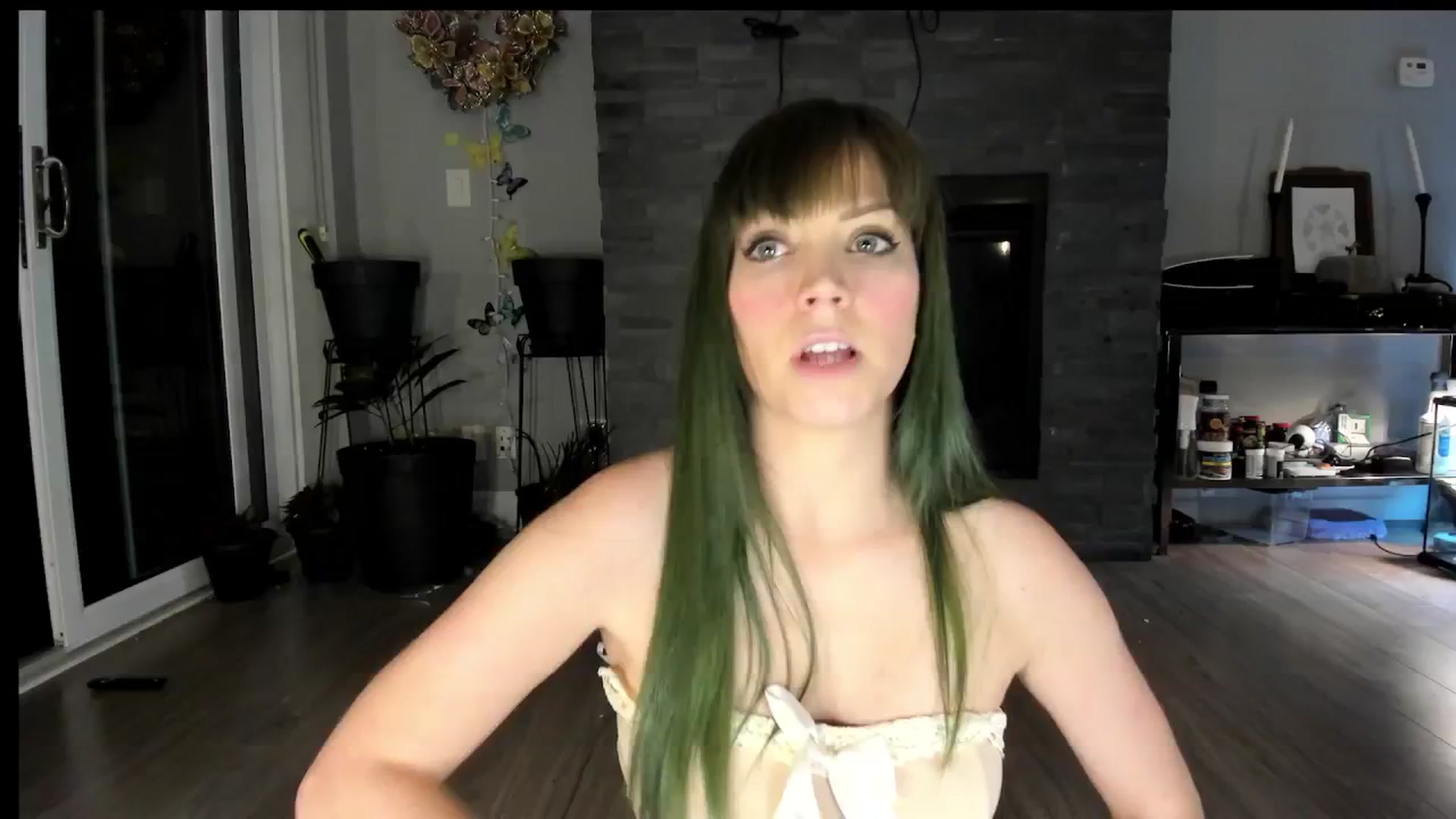 Gallery image thumbnail from Laurel's myfreecams stream on, 09/11/2024, 02:13 image 17 of 20
