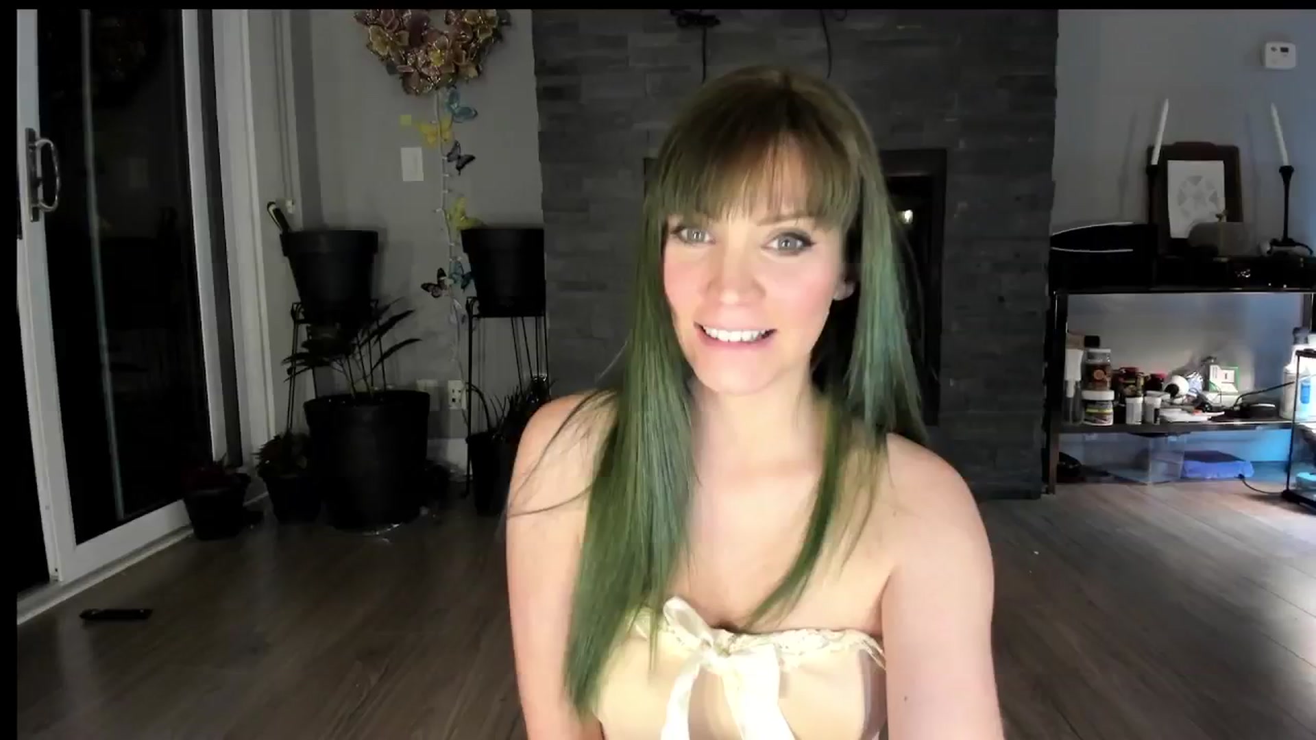 Gallery image thumbnail from Laurel's myfreecams stream on, 09/11/2024, 02:13 image 11 of 20