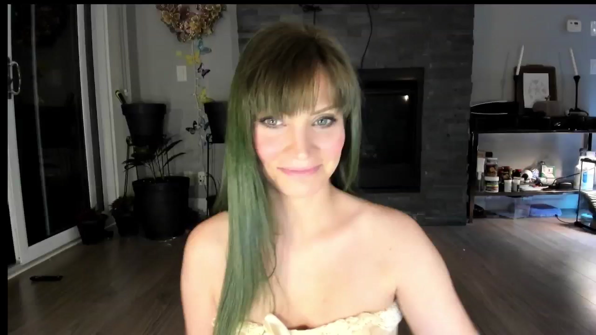 Gallery image thumbnail from Laurel's myfreecams stream on, 09/11/2024, 02:36 image 6 of 20