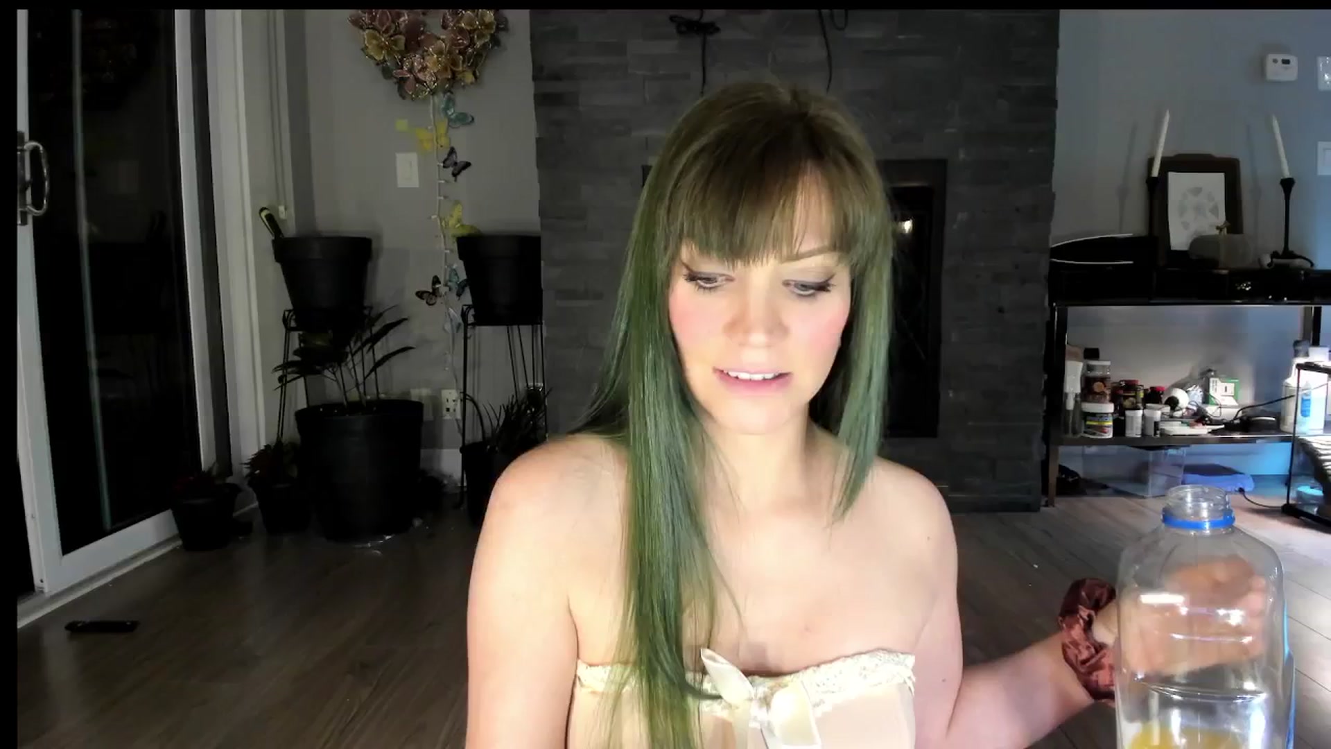 Gallery image thumbnail from Laurel's myfreecams stream on, 09/11/2024, 02:36 image 8 of 20